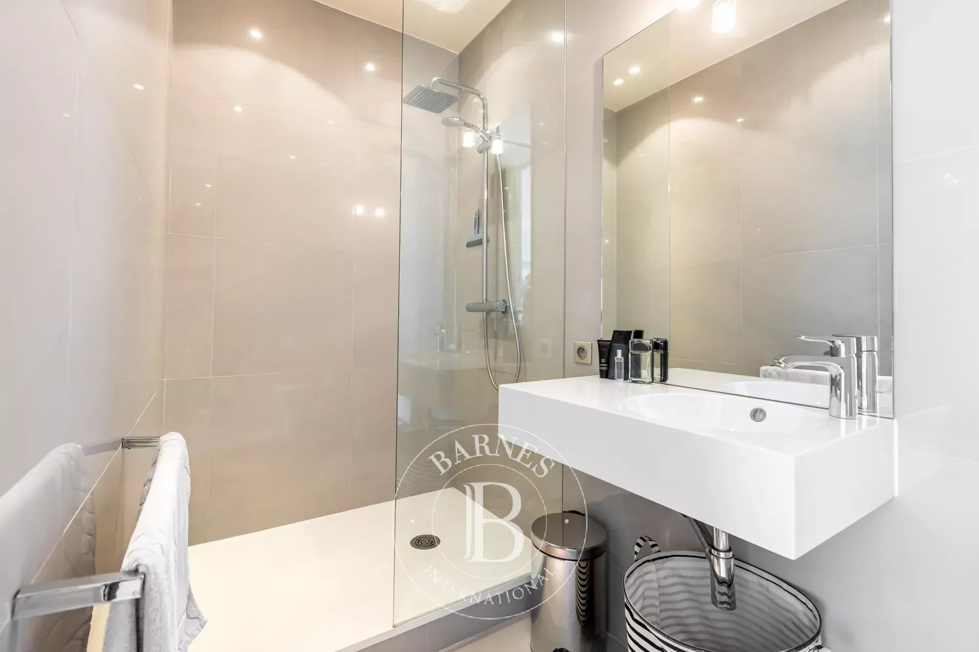 Daire Paris 16ème - picture 14