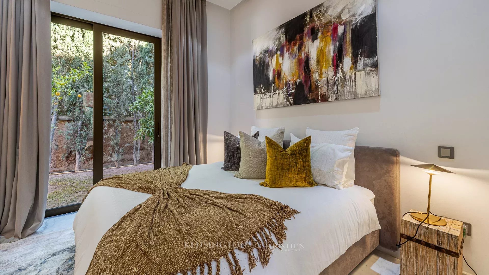 6 Bedroom Villa/Townhouse's Image 28