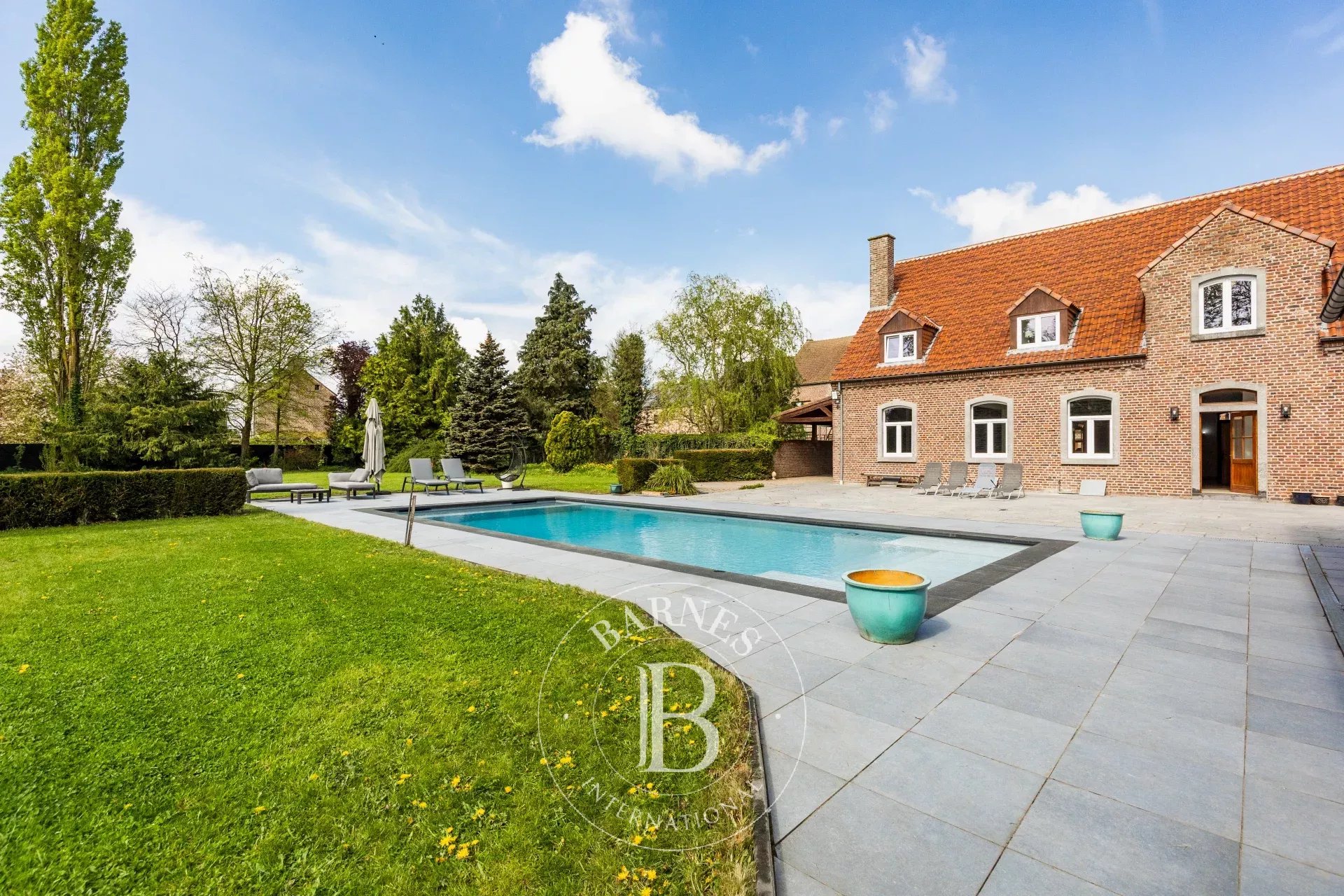 Propriété du 18e siècle avec piscine et orangerie