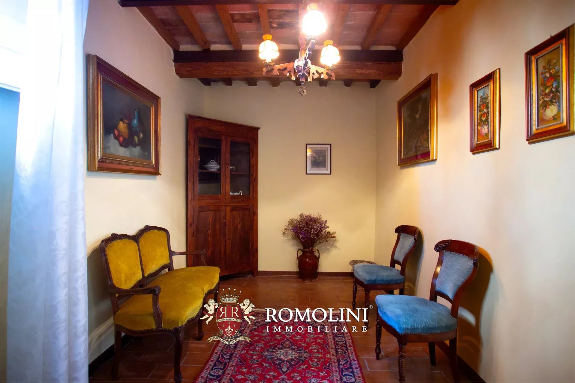 7 Bedroom Villa/Townhouse's Image 21