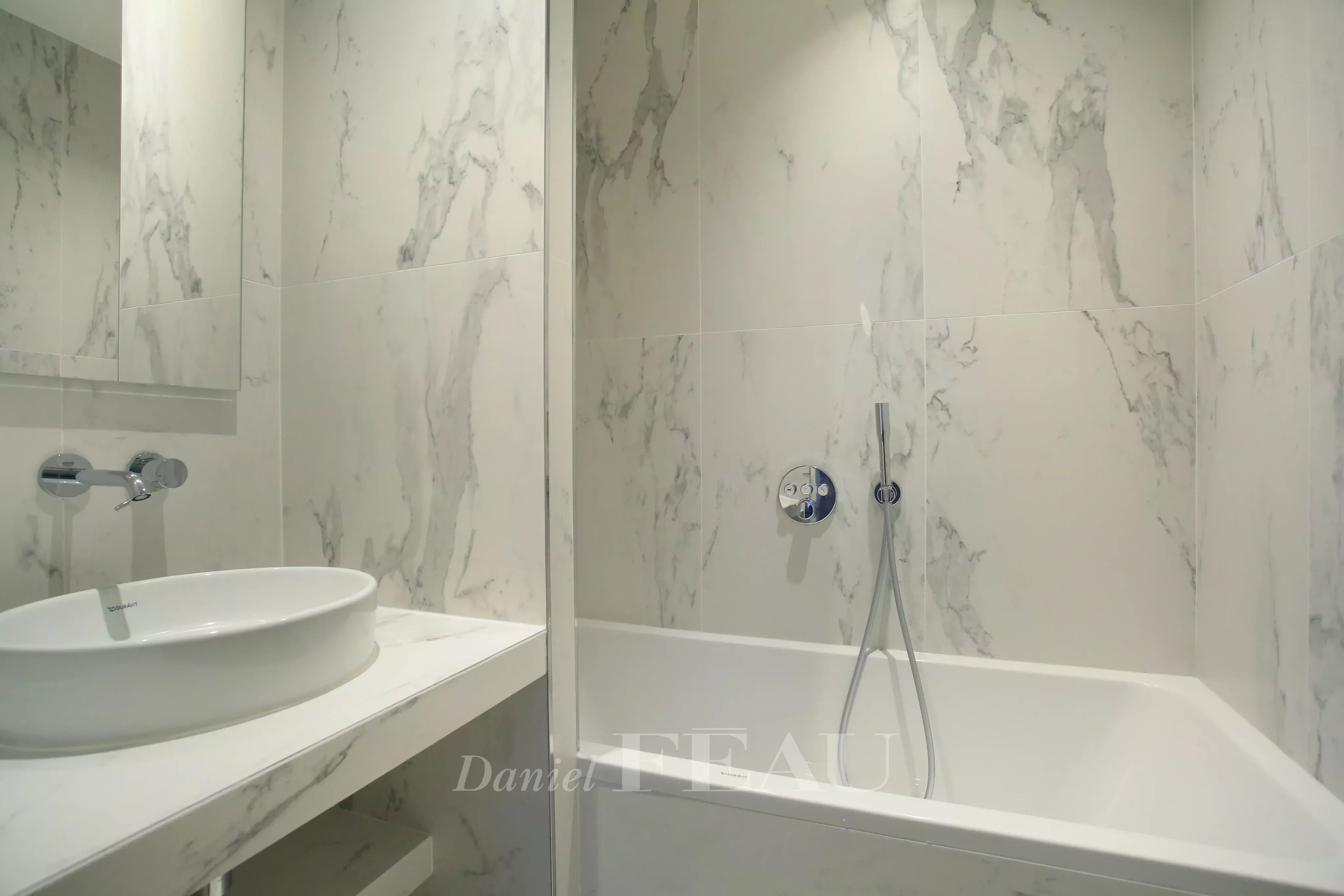 Rental Apartment Paris 16th