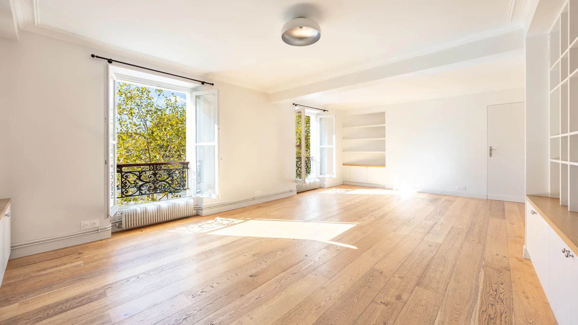 Paris 7e - ÉCOLE MILITAIRE / TOURVILLE