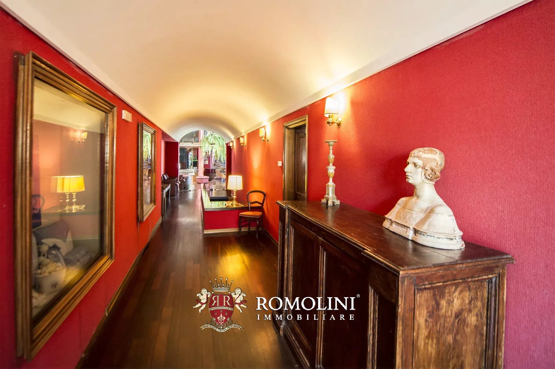 15 Bedroom Villa/Townhouse's Image 40