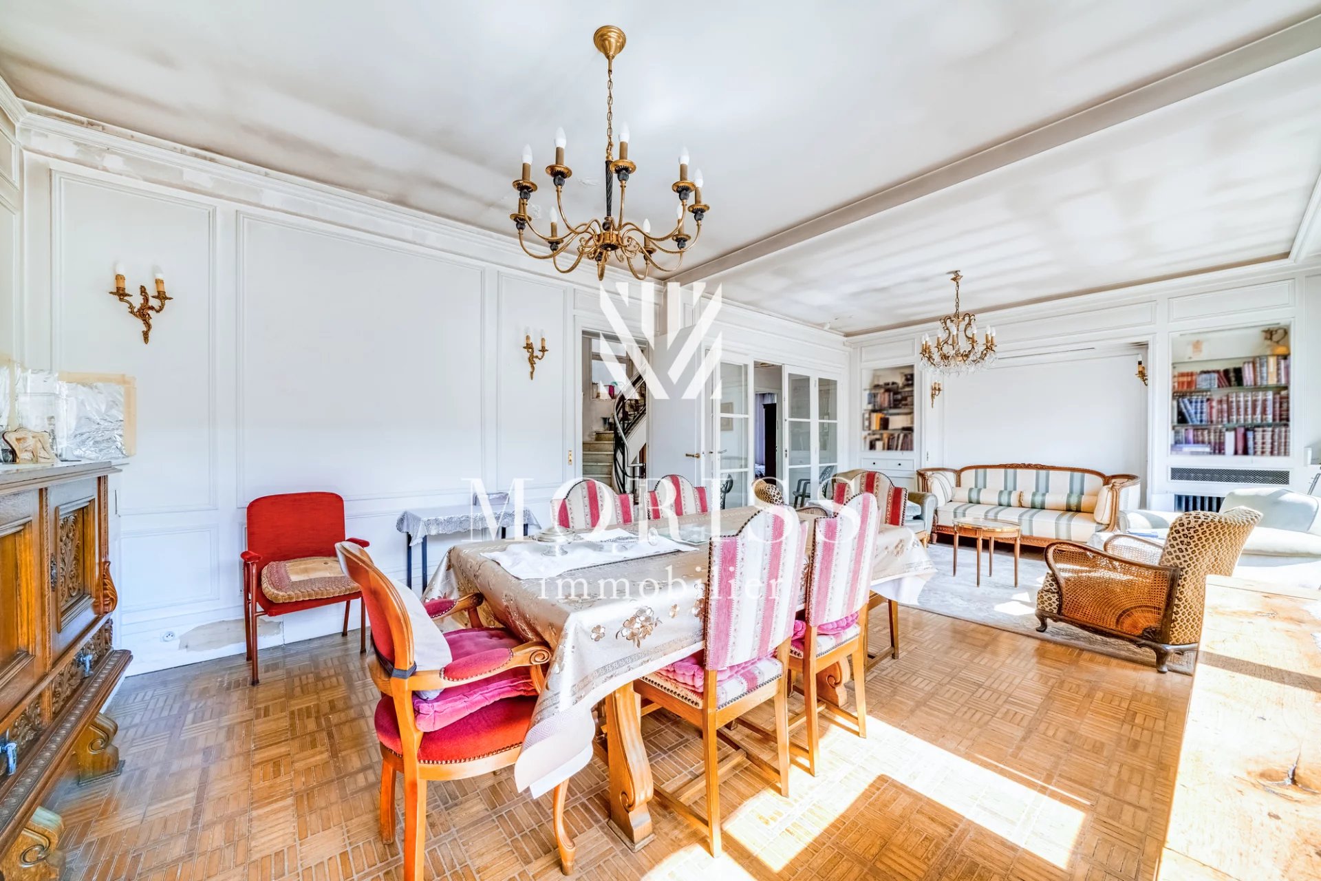 Paris 19 Maison de 7 pièces de 207 m2 - Image Array
