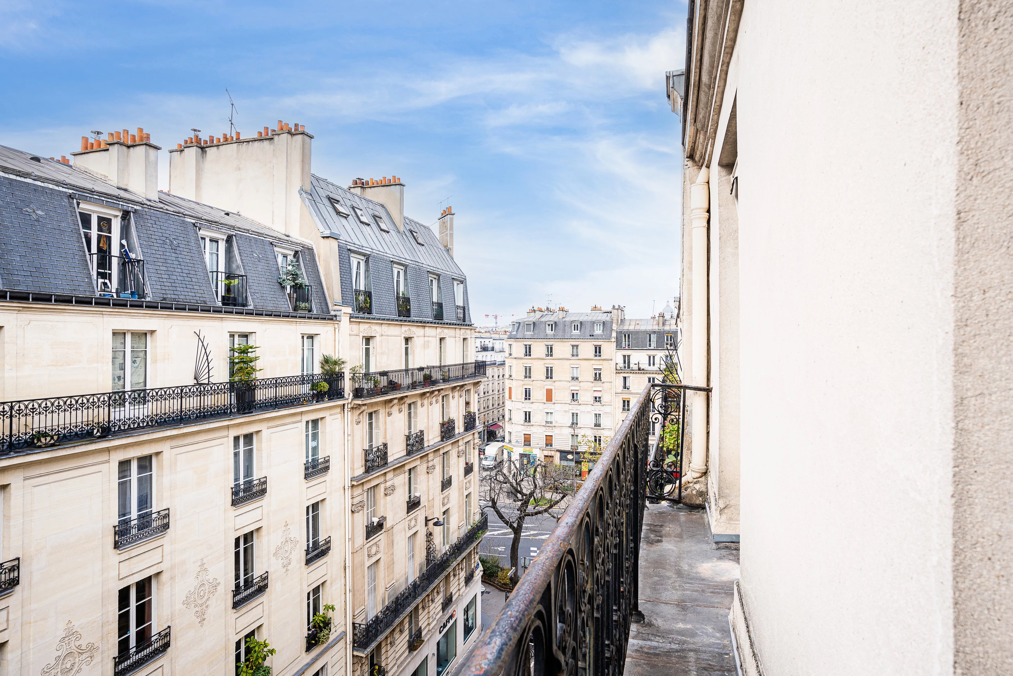 Paris 13th District – A bright and peaceful pied a terre