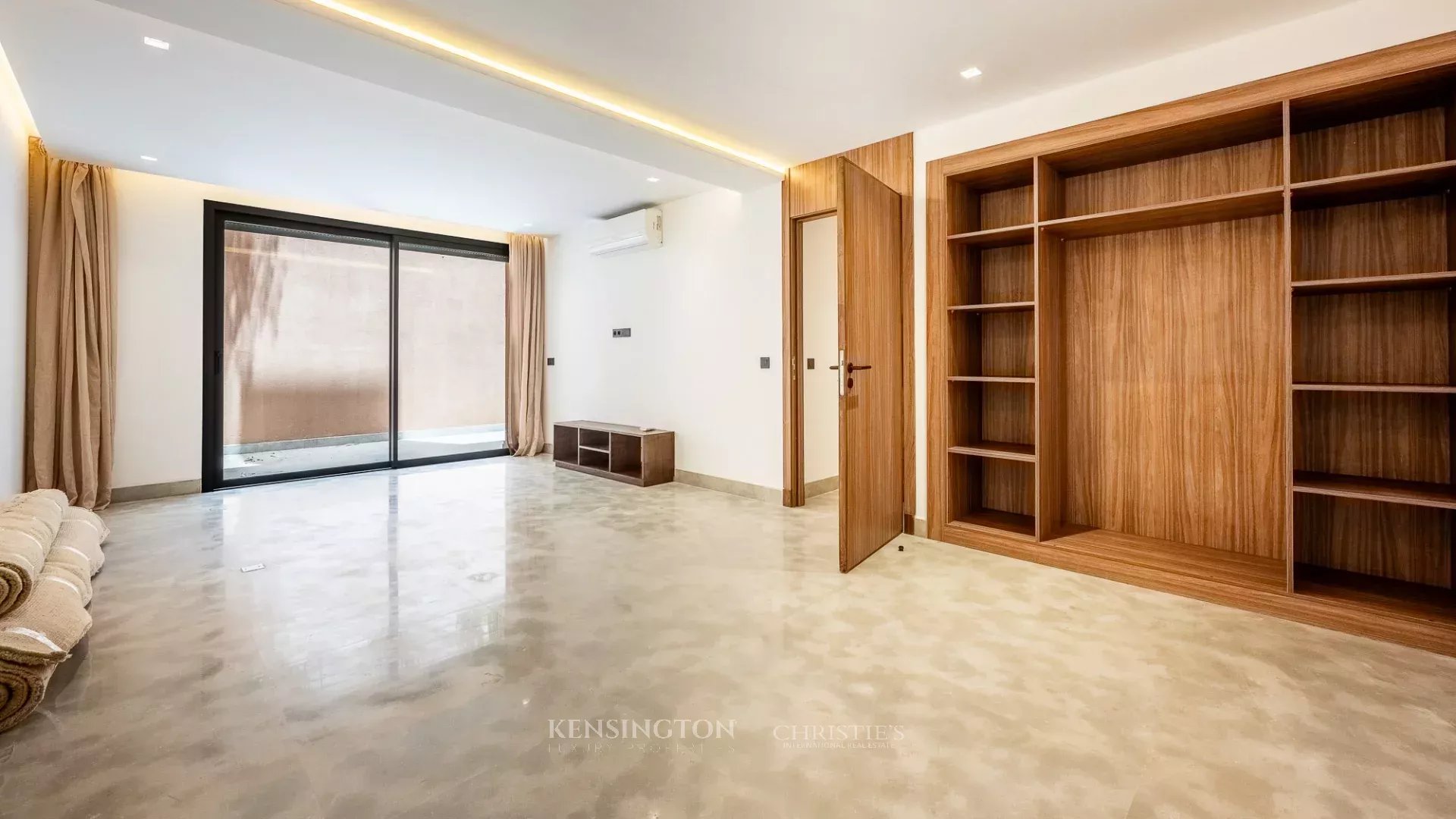 5 Bedroom Villa/Townhouse's Image 23