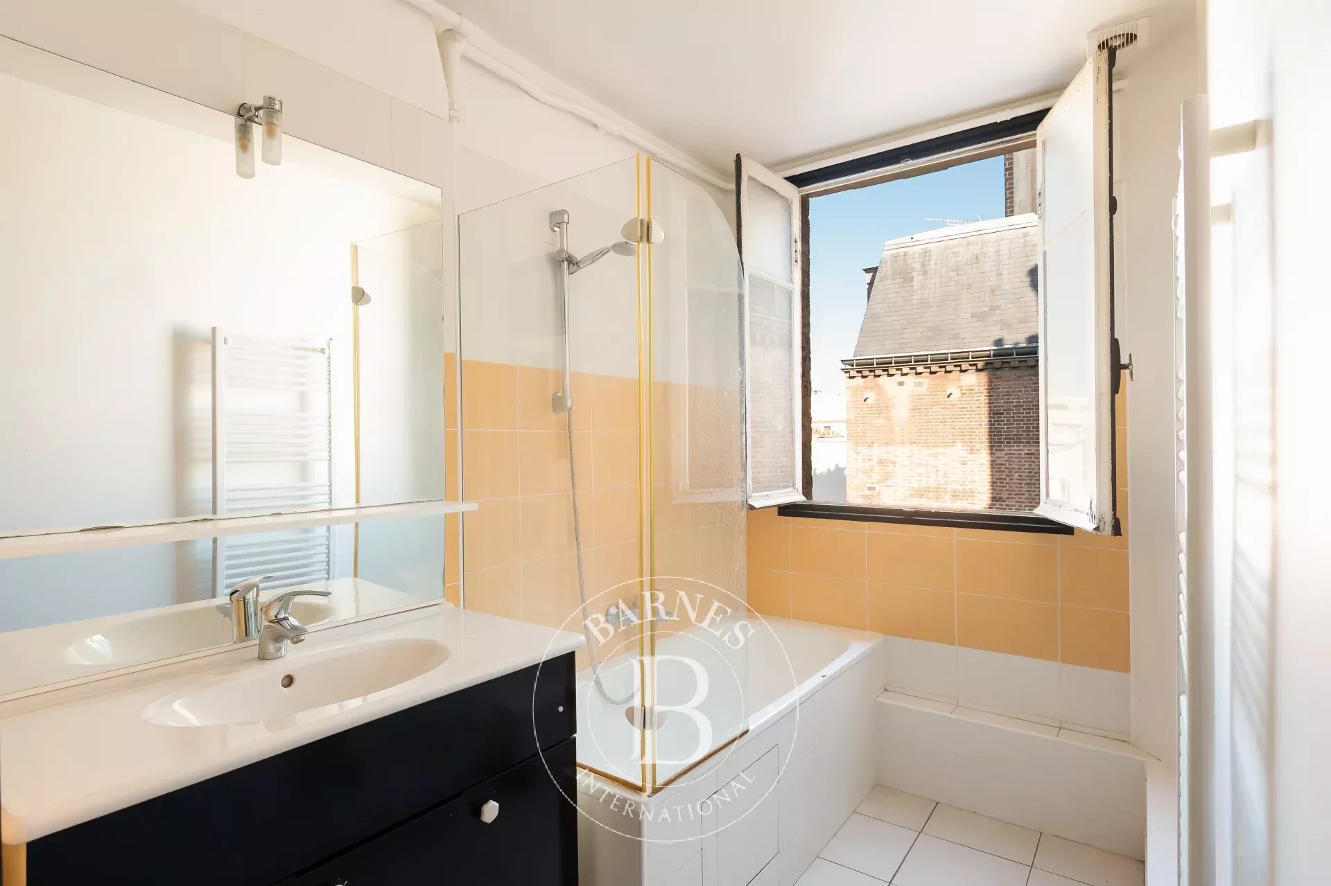 Daire Paris 18ème - picture 20