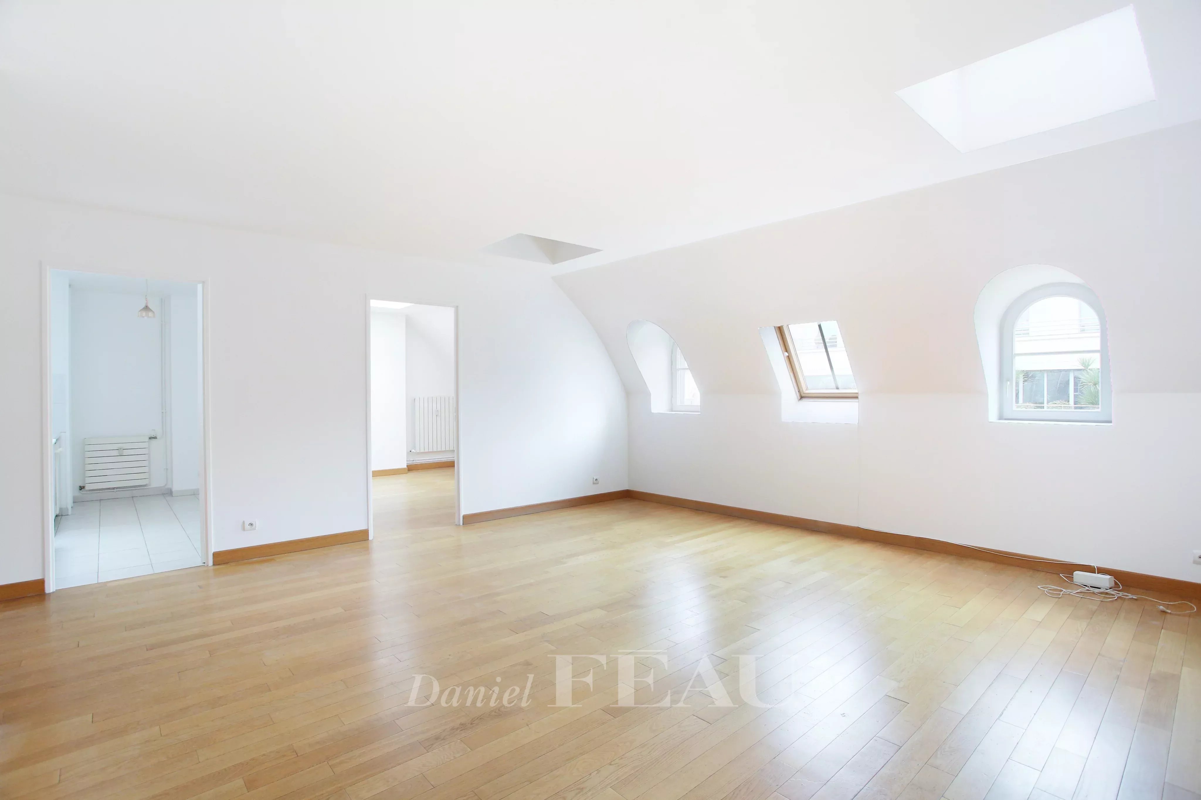 Rental Apartment Paris 8th