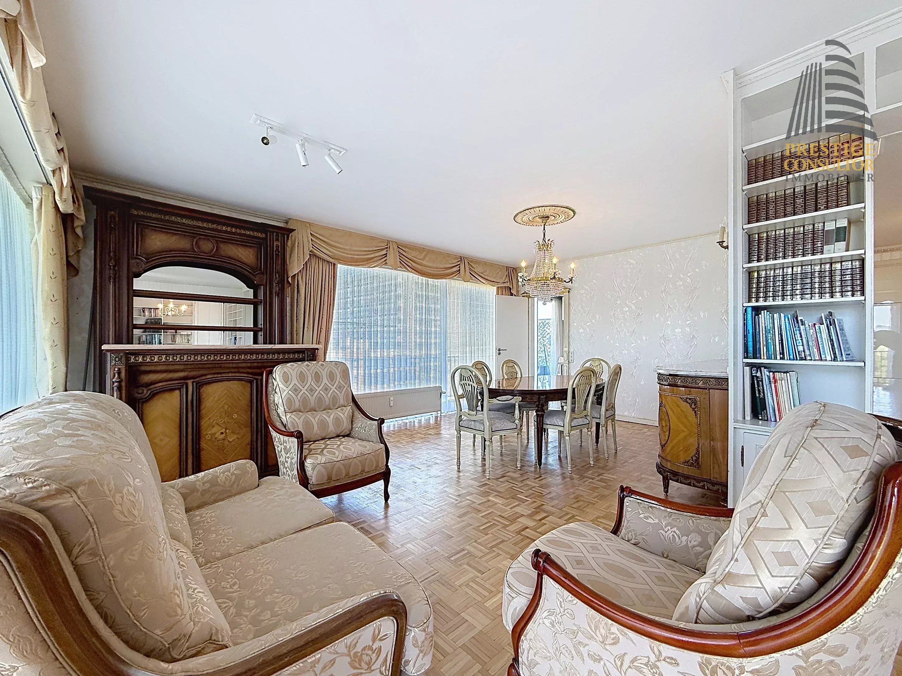 APPARTEMENT DE STANDING 2 CHAMBRES AVEC TERRASSES + GARAGE BOX FERME !!!