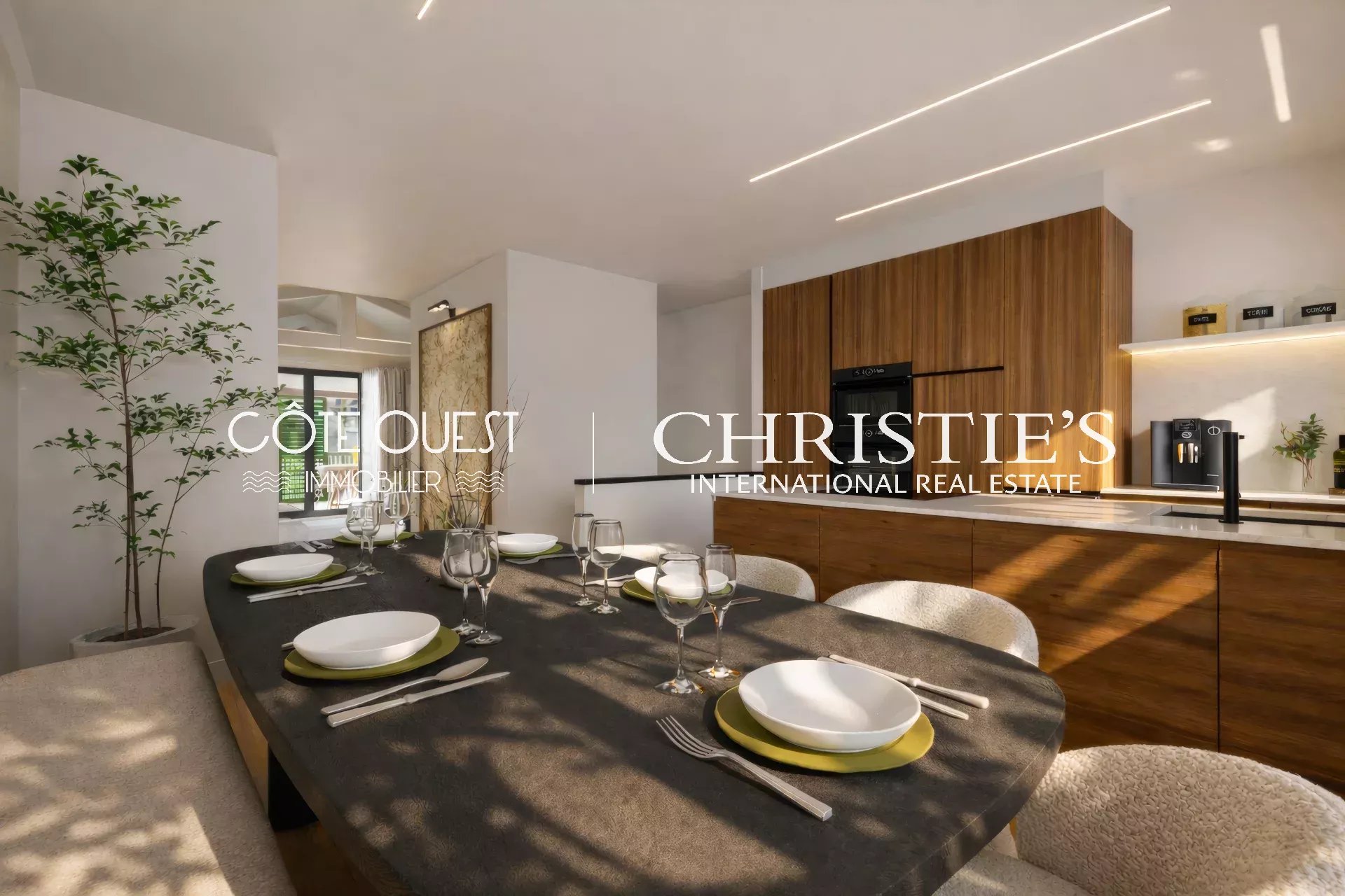 4 Bedroom Villa/Townhouse's Image 3
