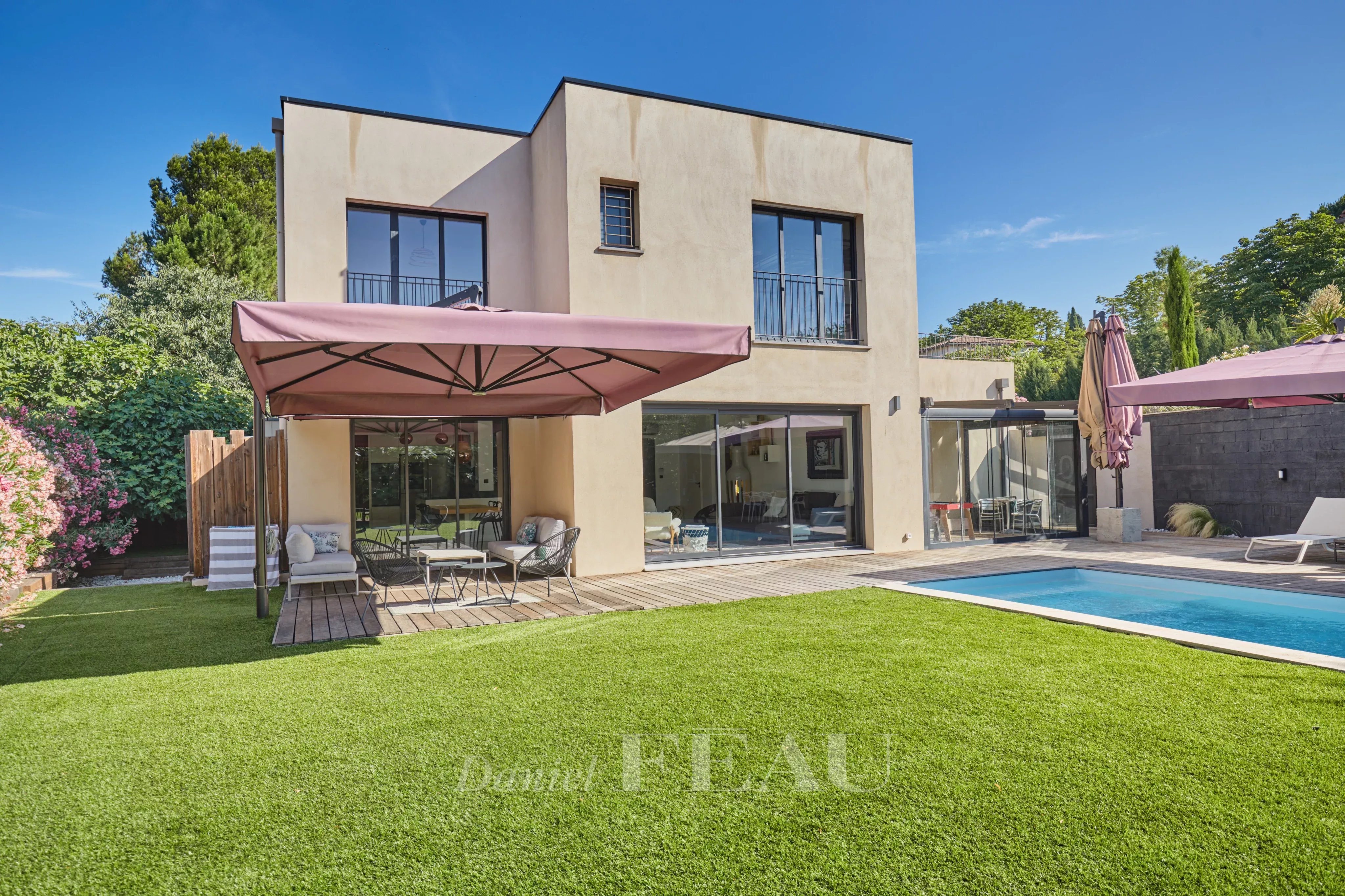 Aix-en-Provence - Villa contemporaine avec piscine, au calme