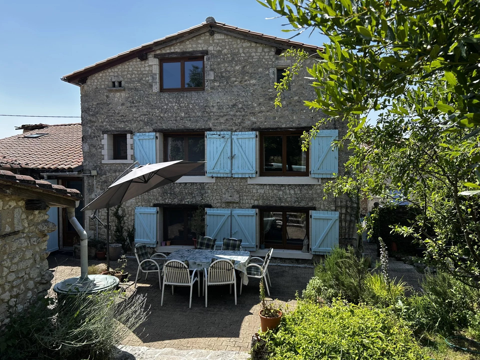 Charming Country Home with Annexe and Pool