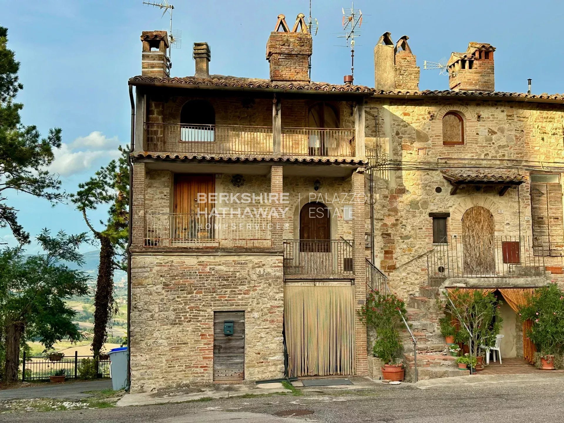 House in Montenero - view 1