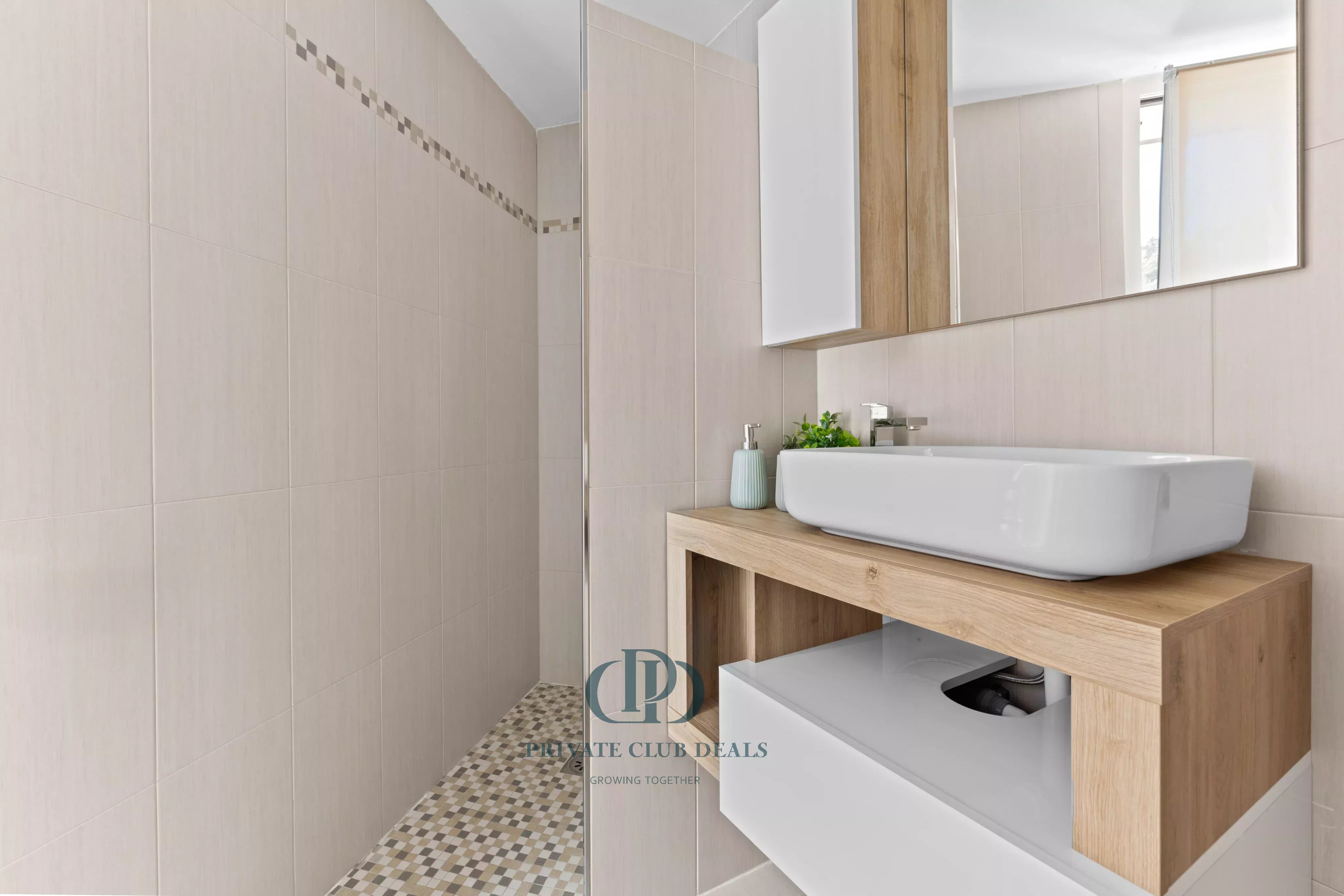 Villa Como - picture 31