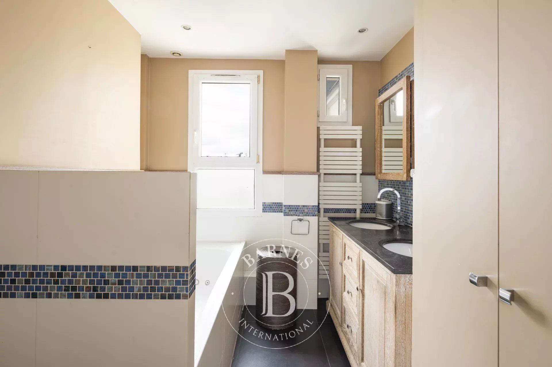 Daire Paris 9ème - picture 18