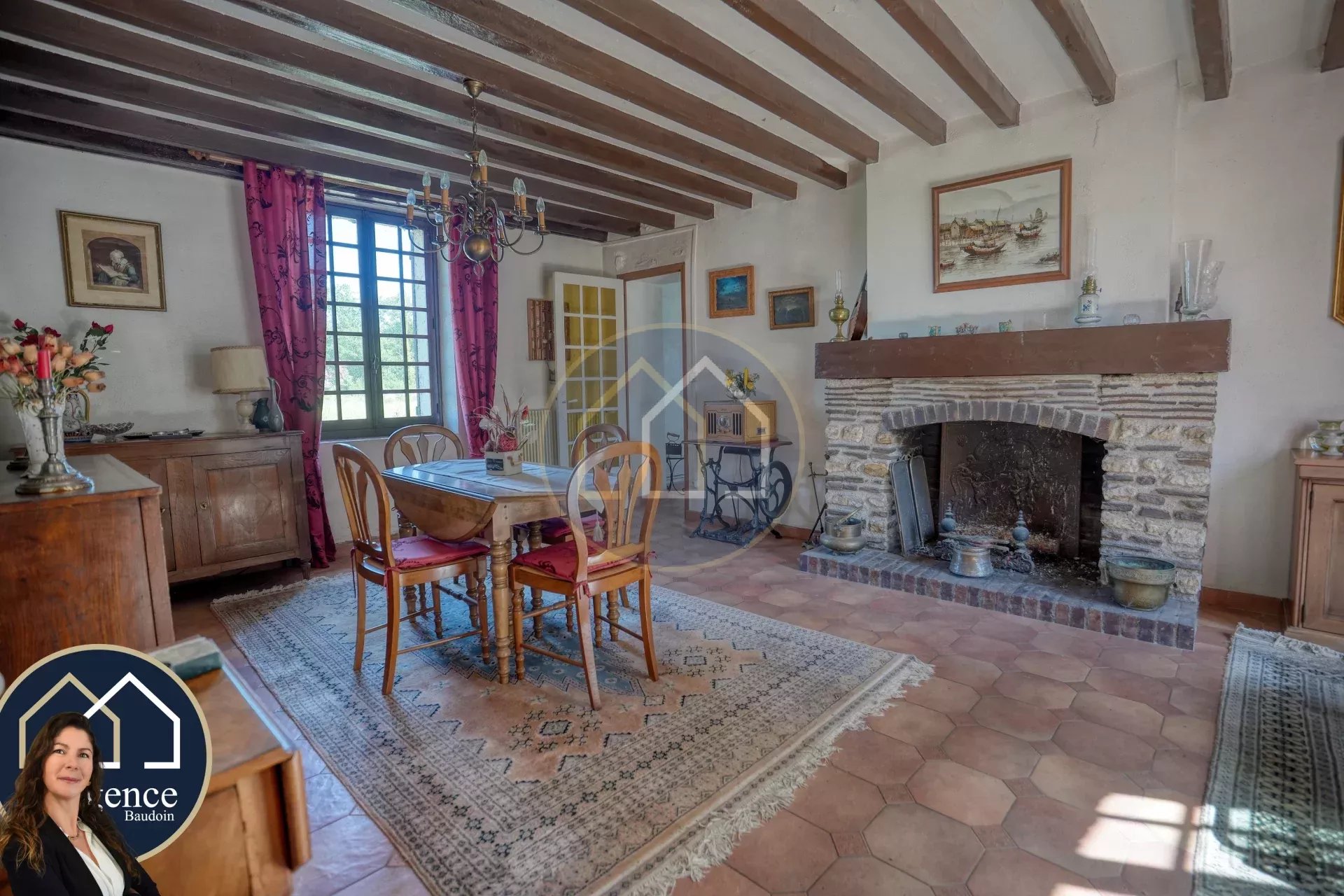AUTHENTIQUE CHAUMIÈRE DE CHARME, 265 m², 5 CHAMBRES, GARAGE, SANS AUCUN VIS-A-VIS !