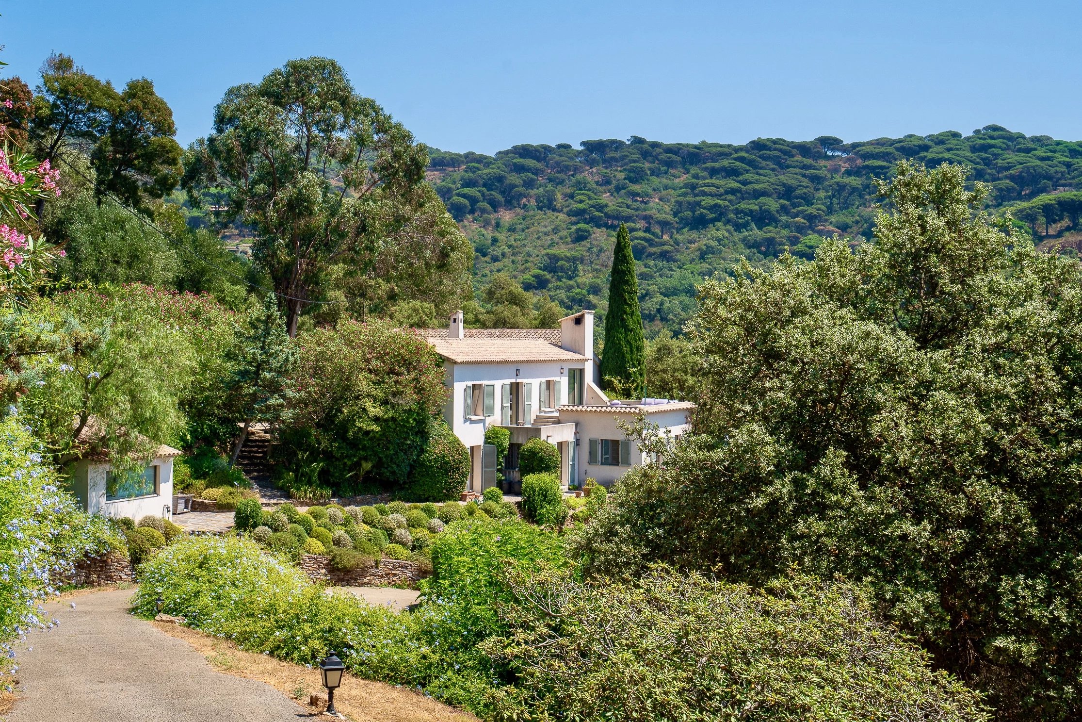 Exceptional Property – Open Views, Sea Glimpse & Absolute Peace