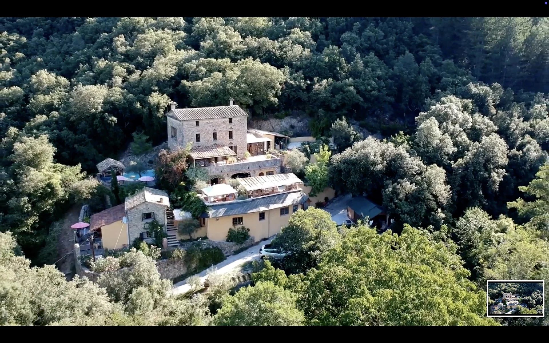 Vivre et travailler dans les Cévennes : maison + activité de gîtes rentable, clé en main