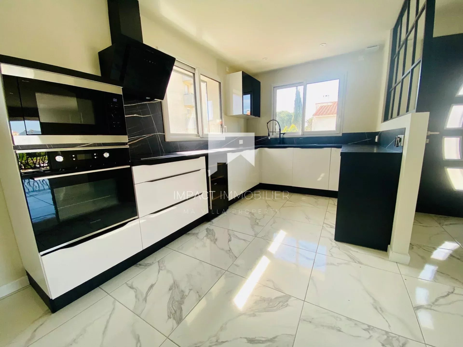 Agence immobilière de 