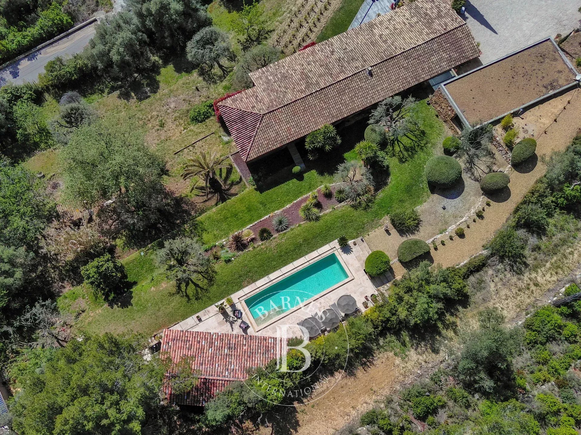 Ev Évenos - picture 38