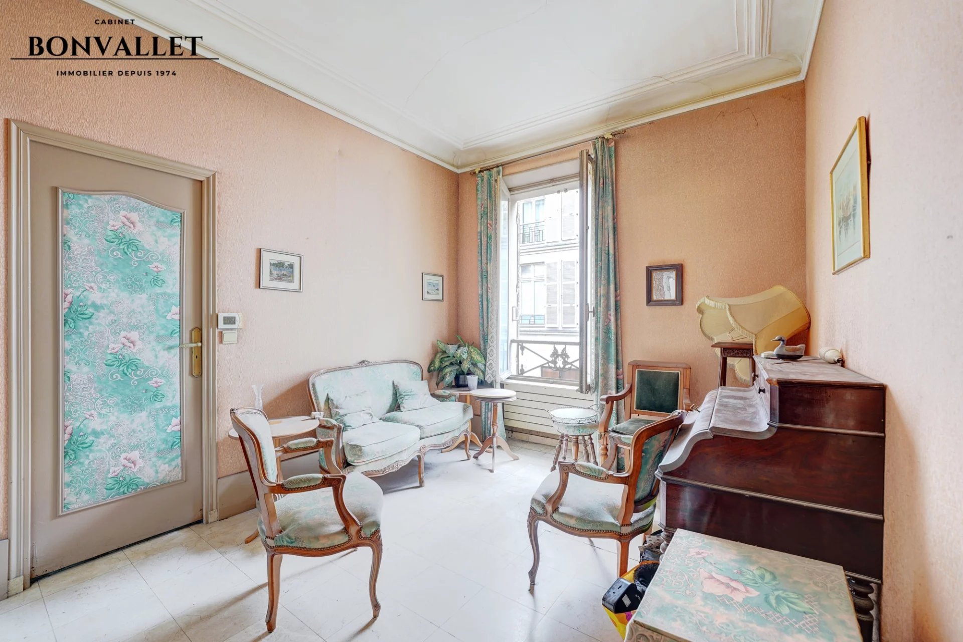 Appartement 4 pièces à rénover – Rue du Commerce