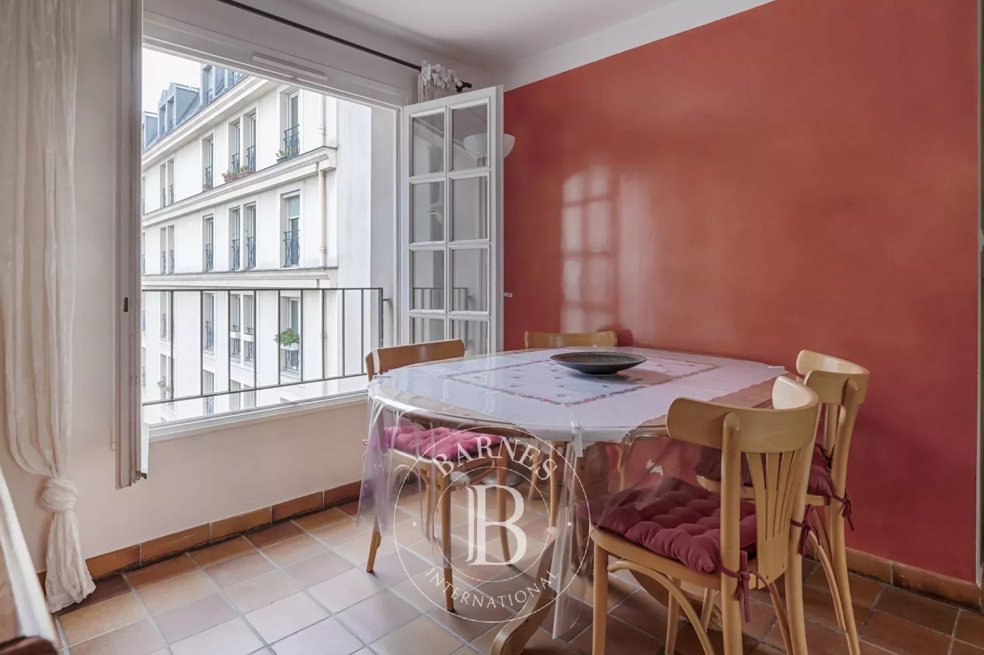 Daire Paris 3ème - picture 9