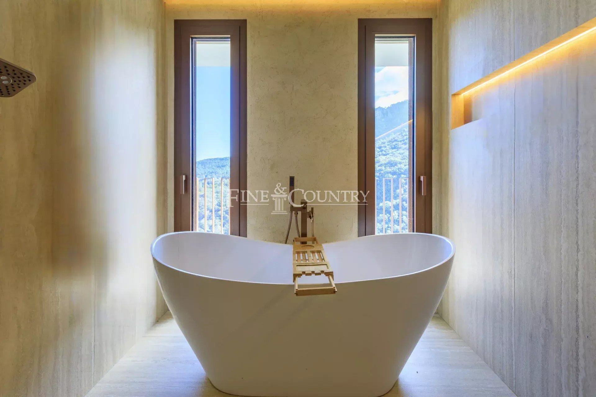 Photo of Villa for Sale in Mandelieu with Panoramic View