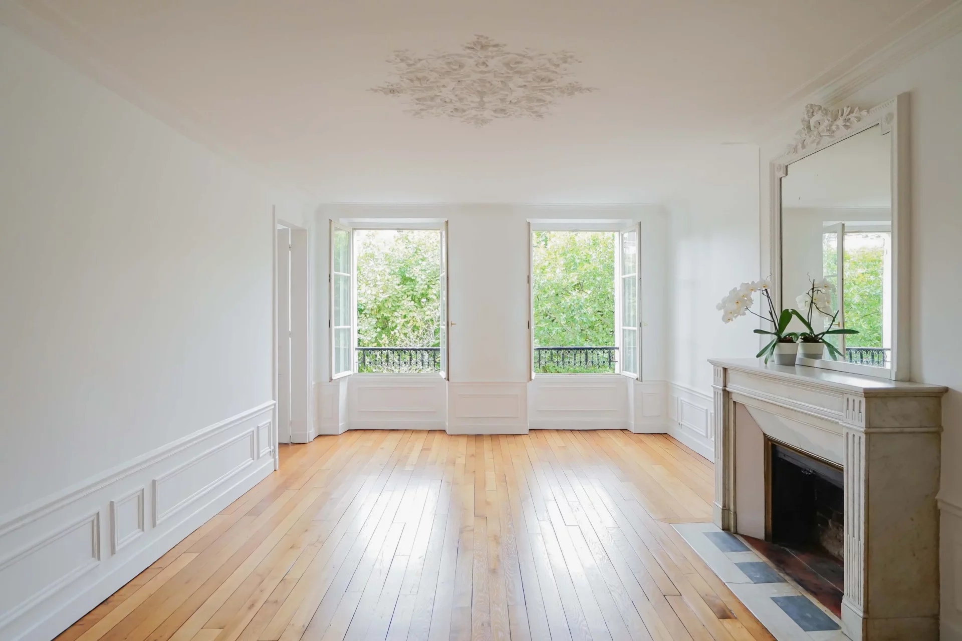 Paris 7e - PLACE DE BRETEUIL