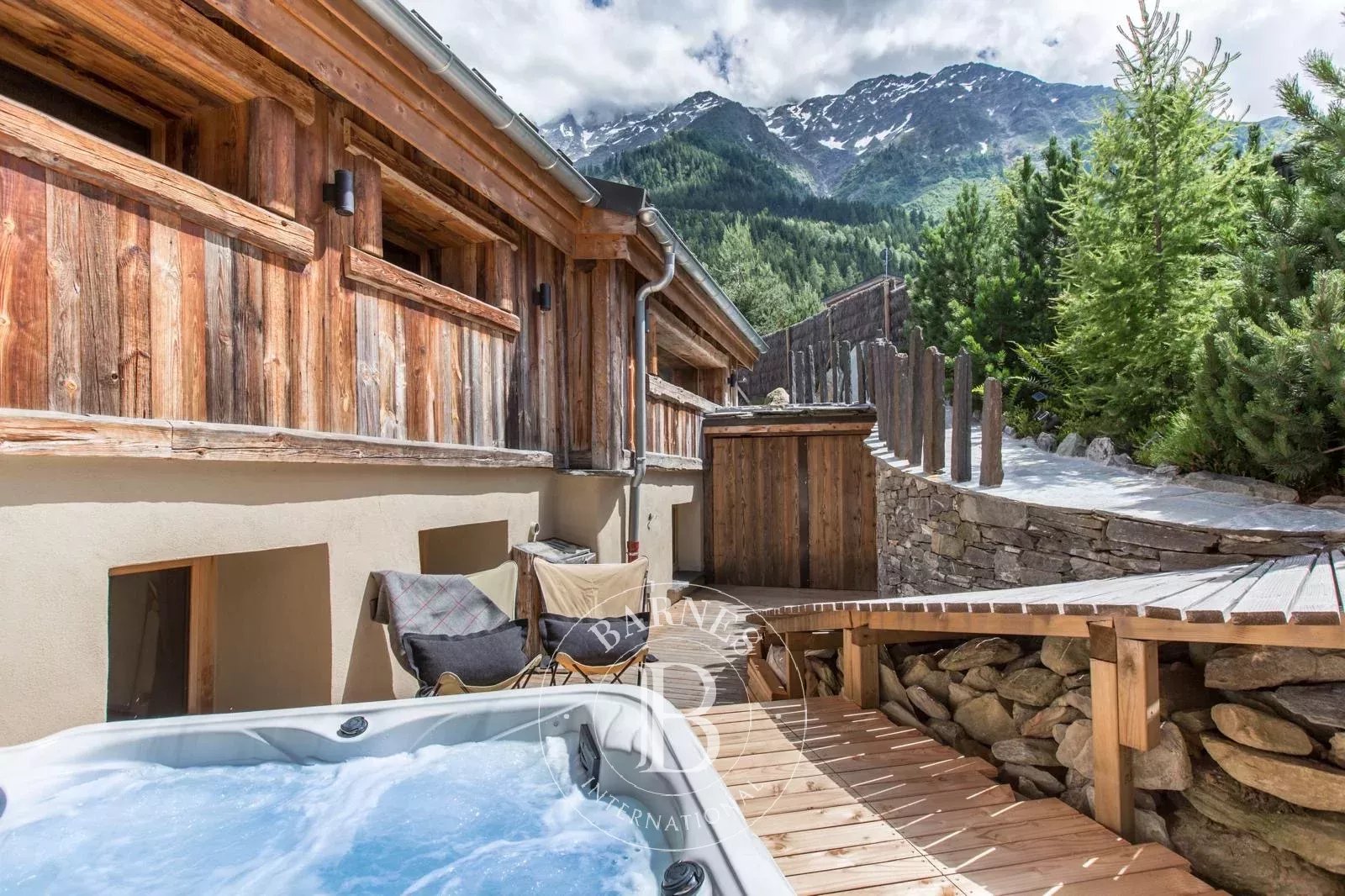 Chalet Les Houches  -  ref 87287737 (picture 1)