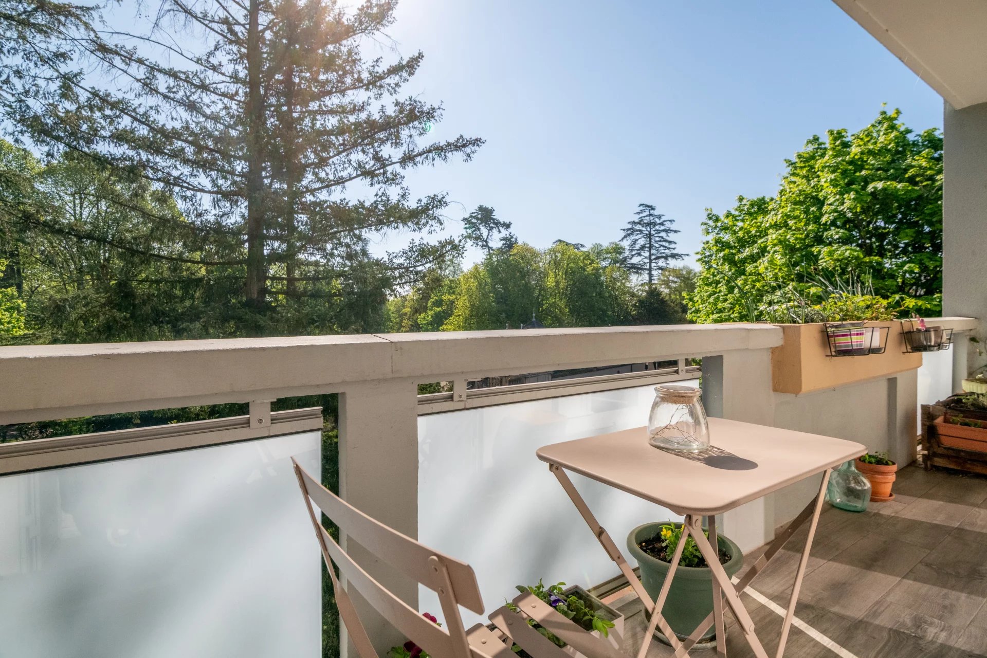 ECULLY - Appartement de 189, 68 m2 - 6 chambres - Piscine -Tennis - Garage - picture 1