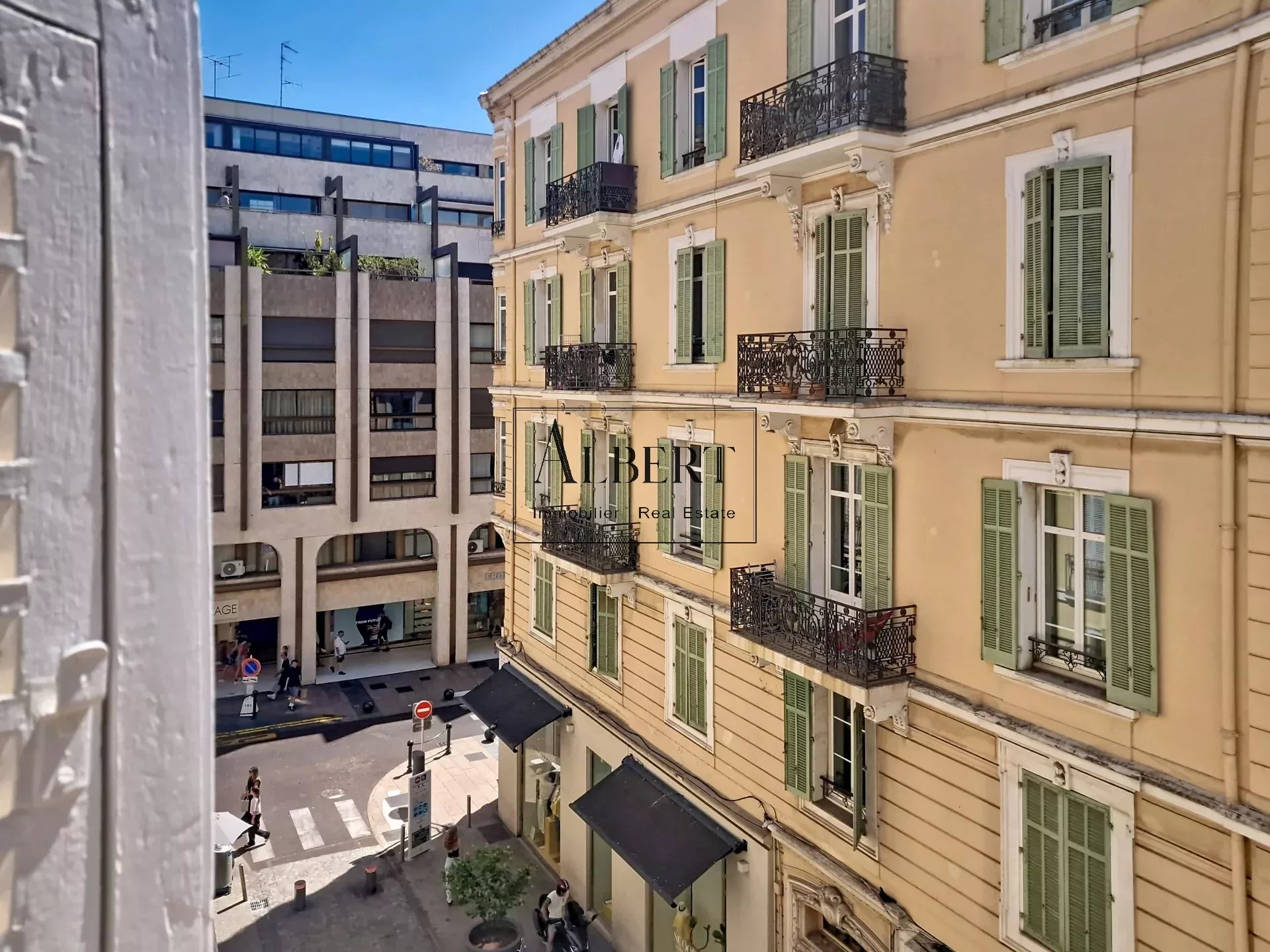 Cannes Centre – Superbe 2 Pièces à deux pas de la Croisette et de la rue d’Antibes