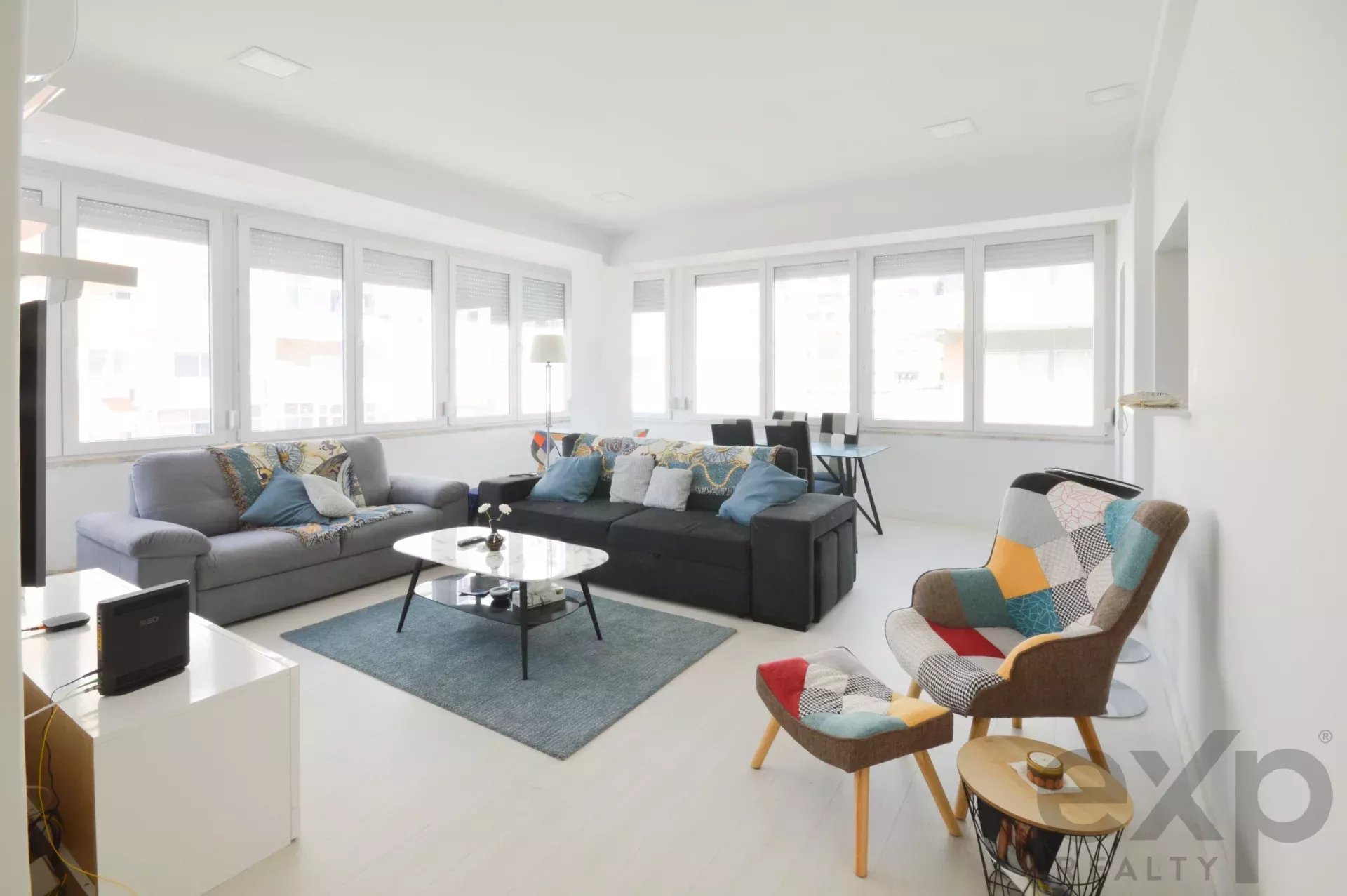 Modern and central Costa de Caparica 2 bedroom apartment