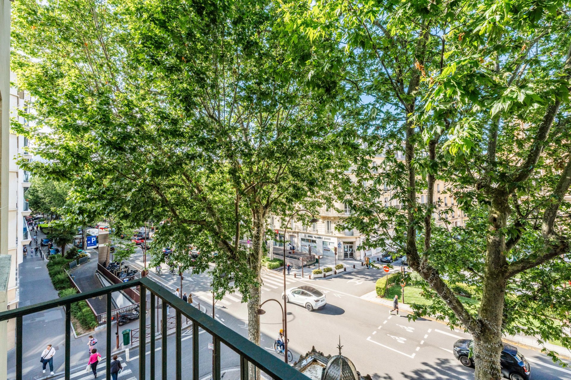 3 Bedroom Apartment/Flat's Image 3
