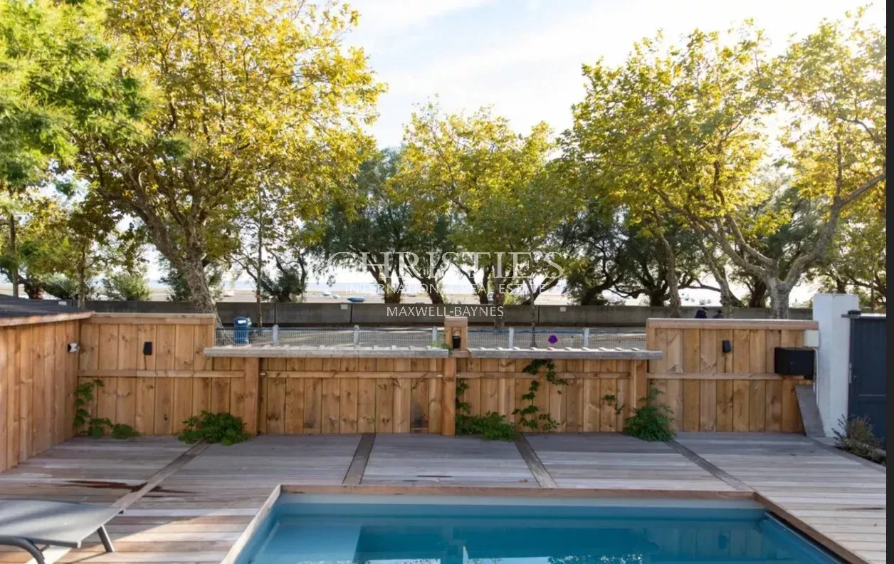 5 Bedroom Villa/Townhouse's Image 17