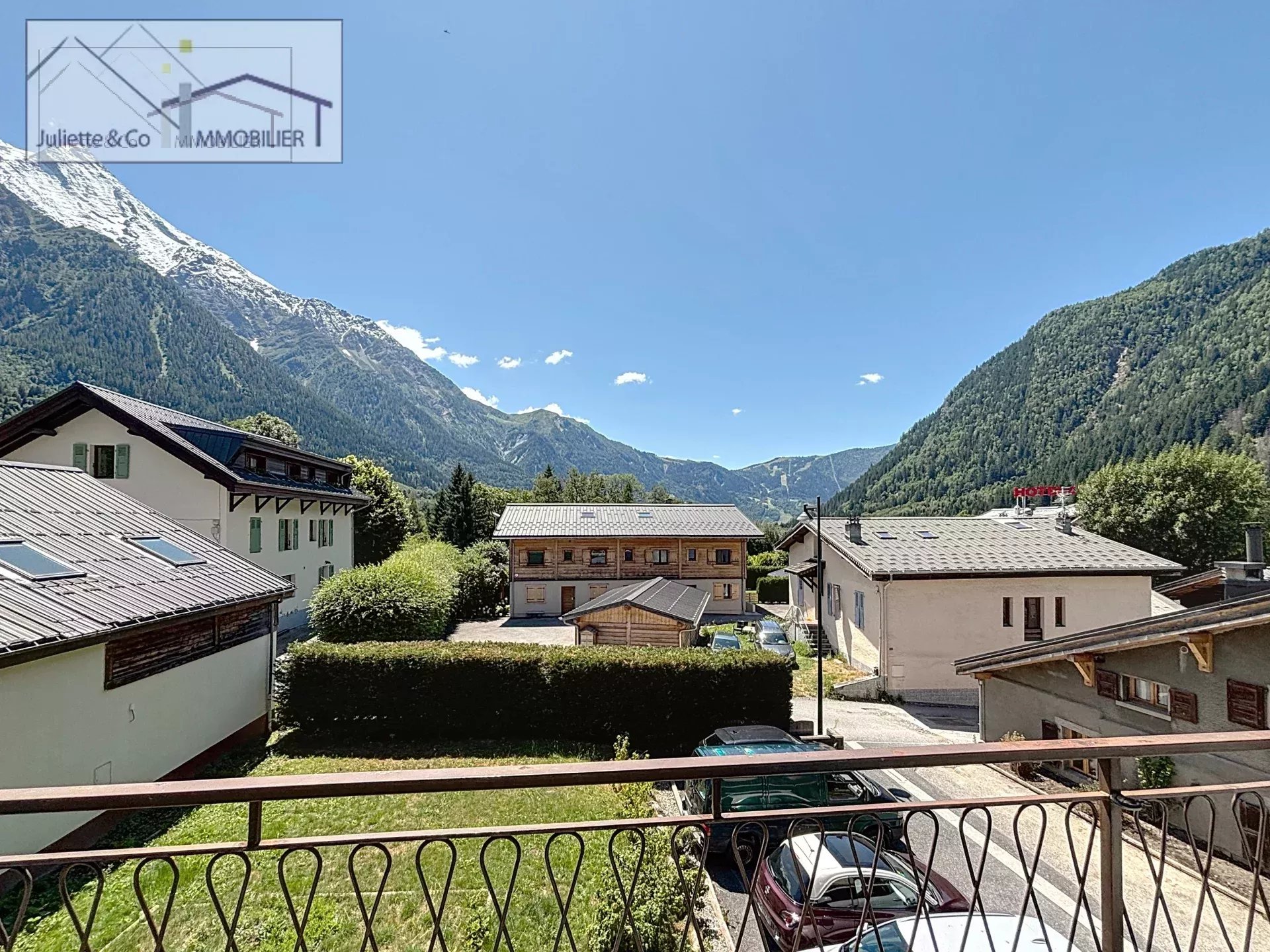 Photo of Three-bedroom apartment les Bossons