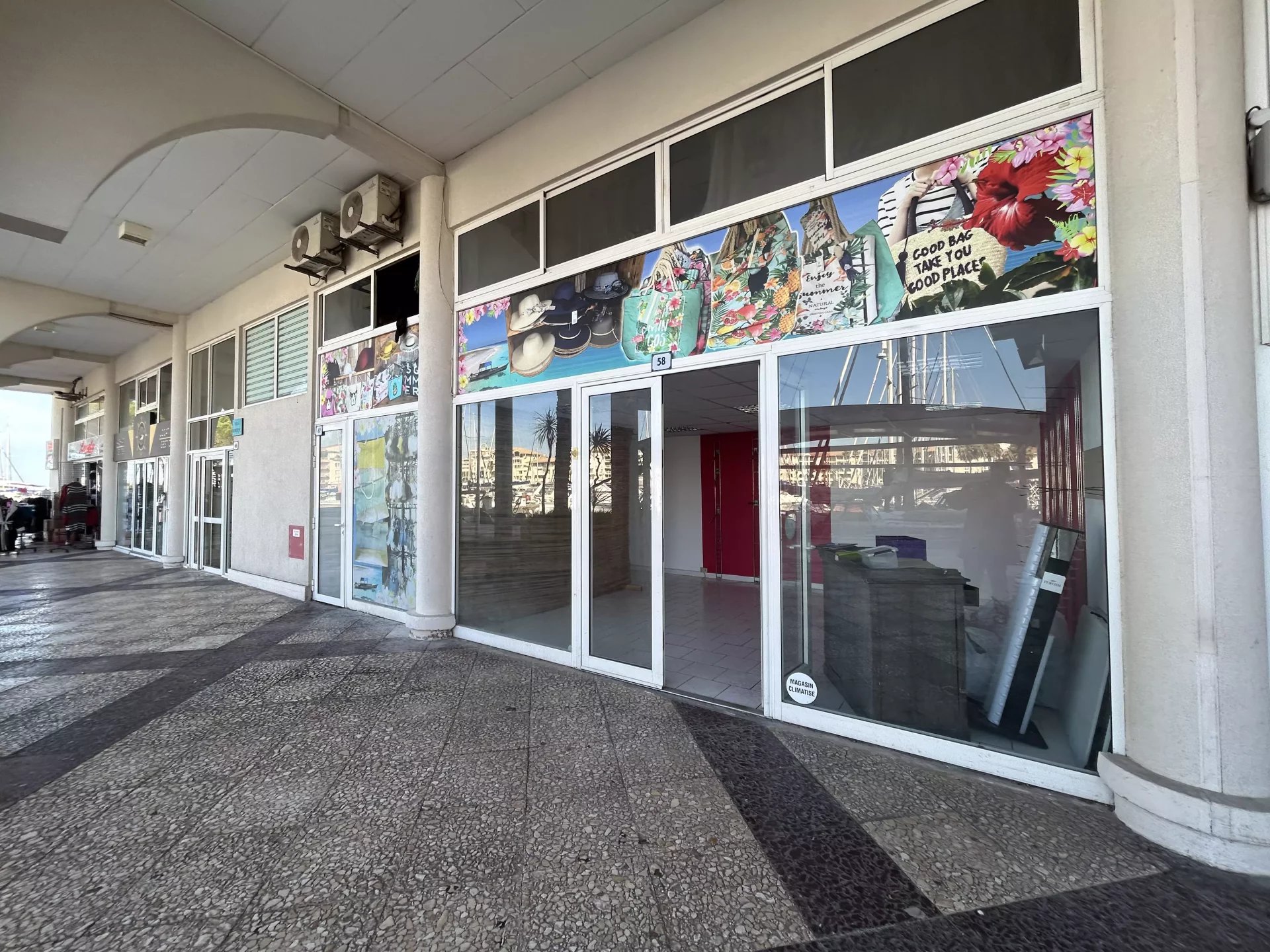 Location Commerce Fréjus