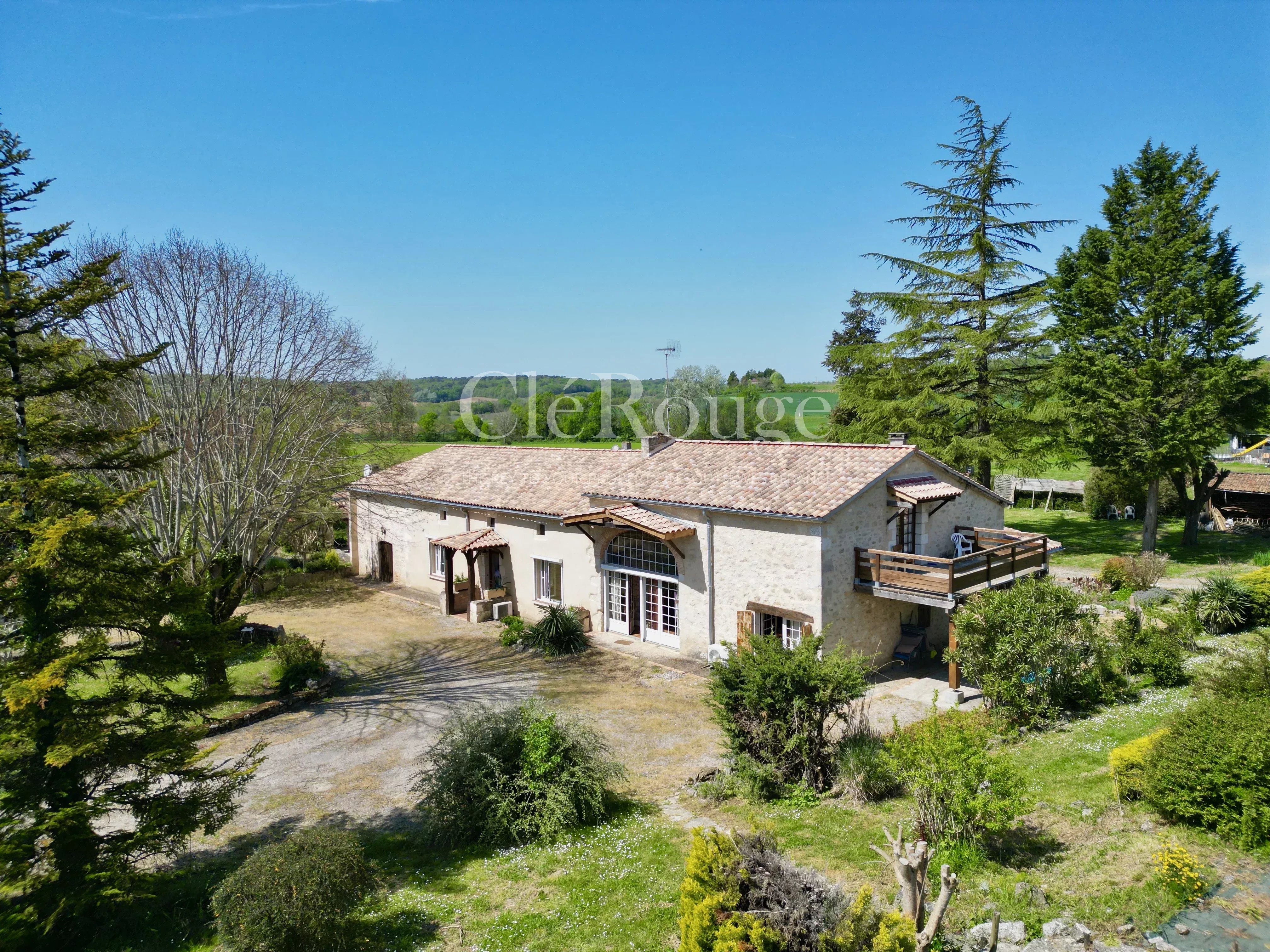 House in Duras - view 1