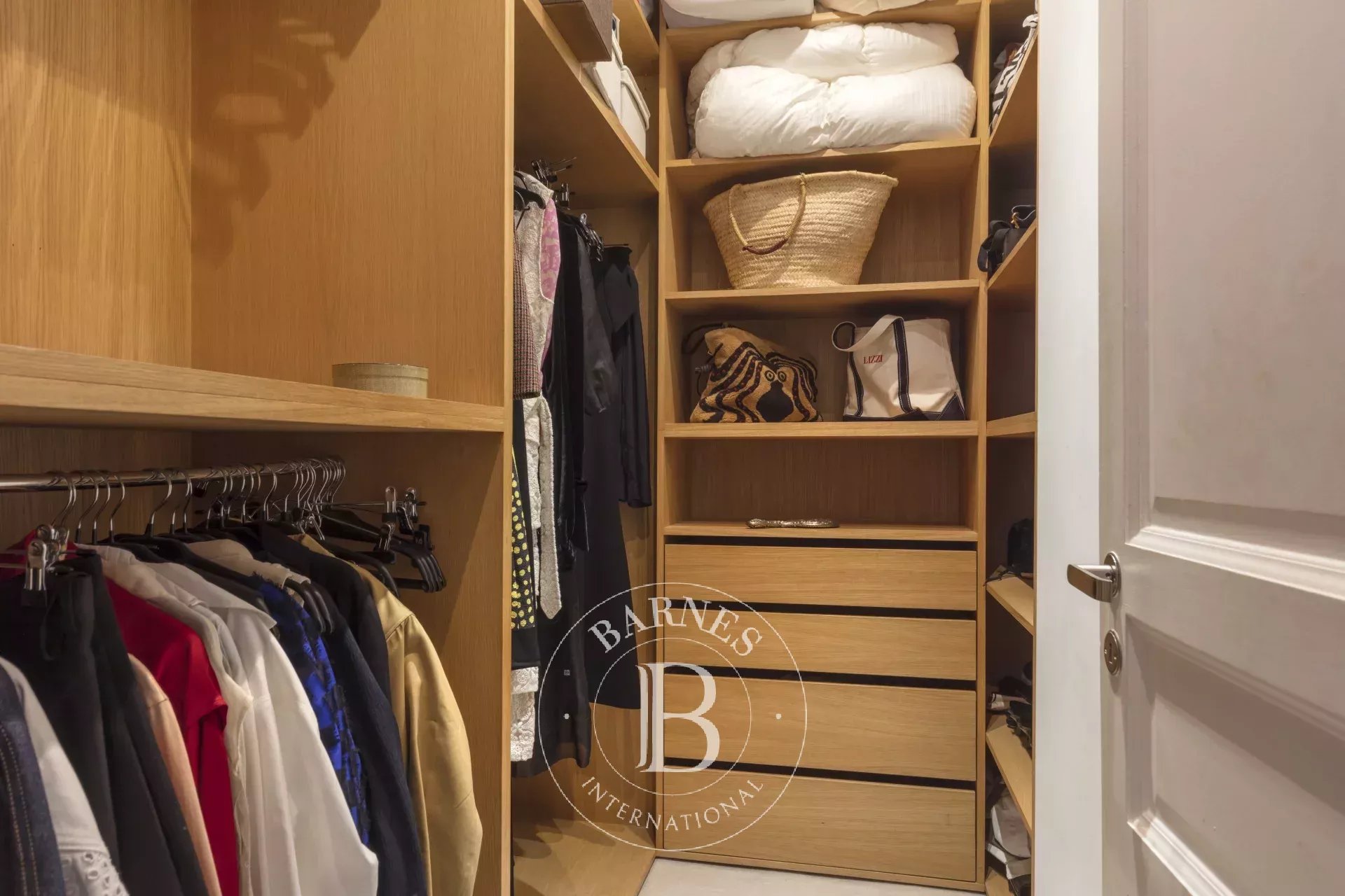 Daire Paris 8ème - picture 11