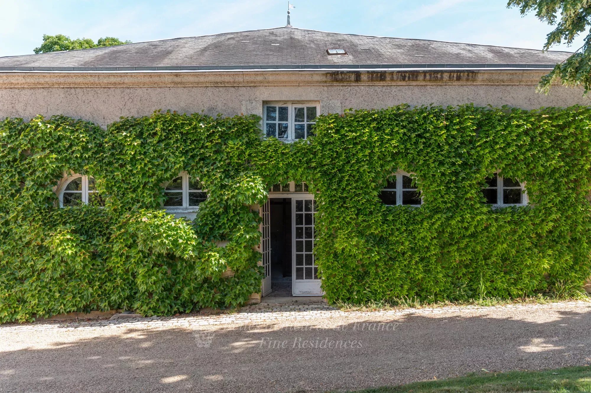 Sale Castle Poitiers