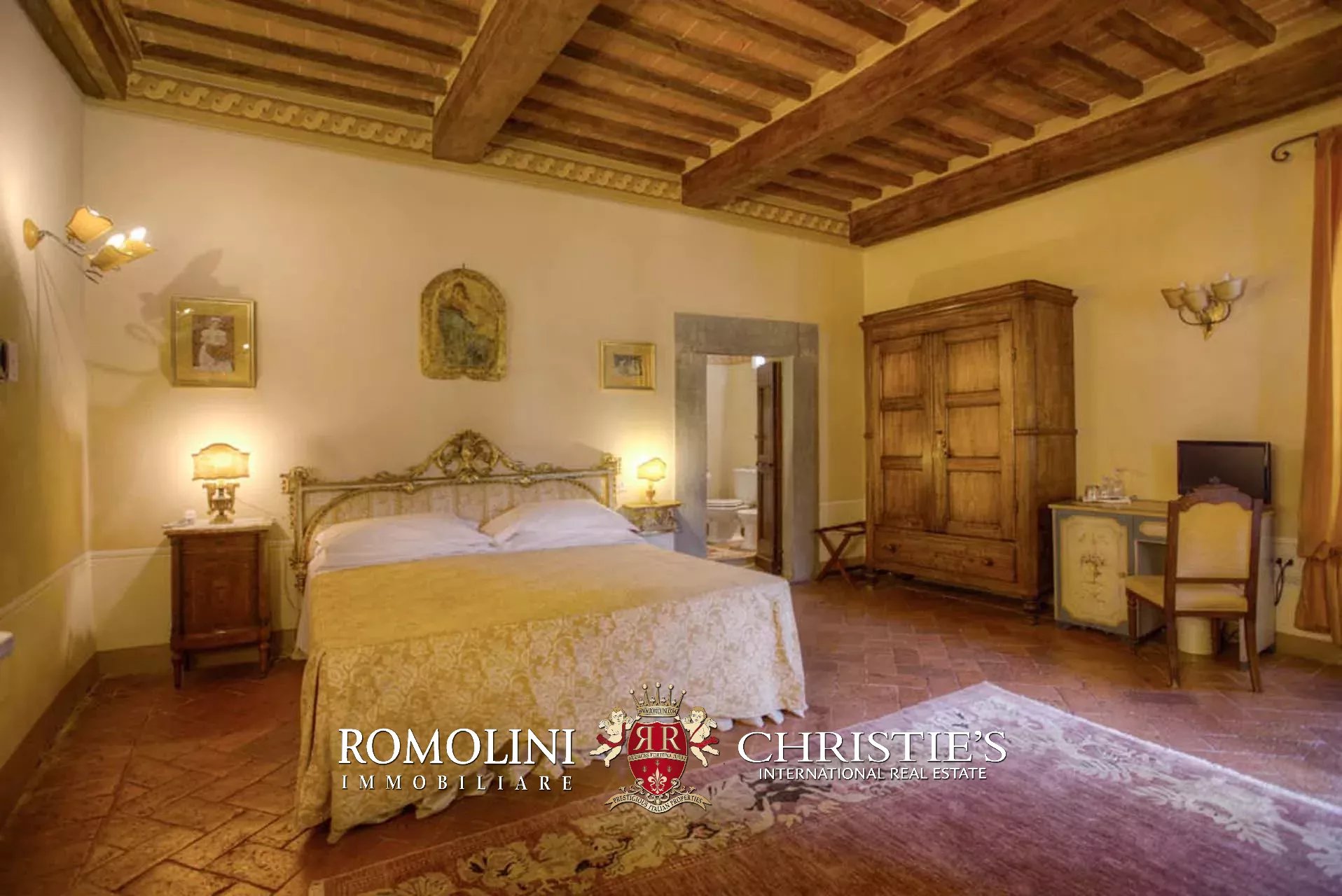 15 Bedroom Villa/Townhouse's Image 38