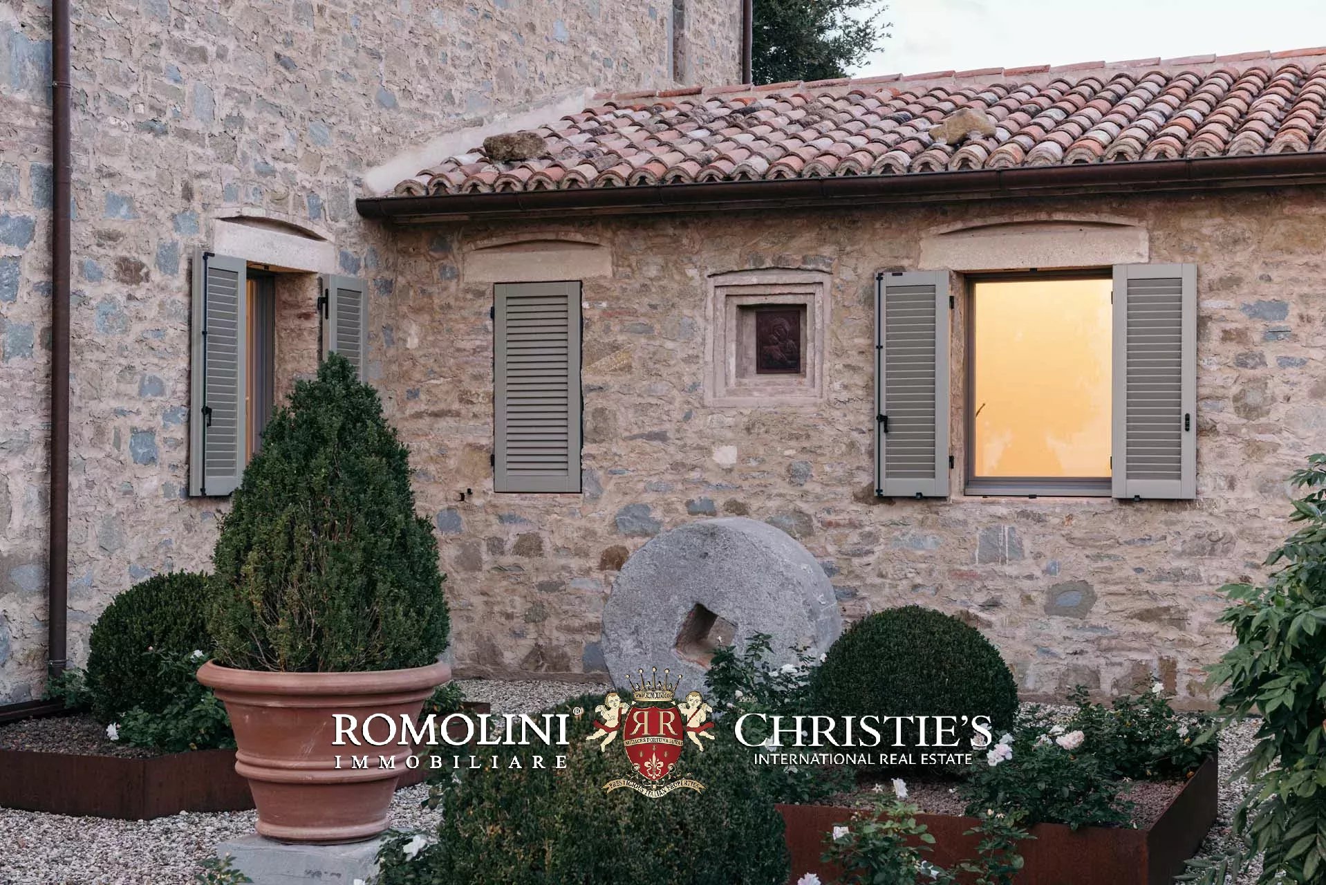 4 Bedroom Villa/Townhouse's Image 7