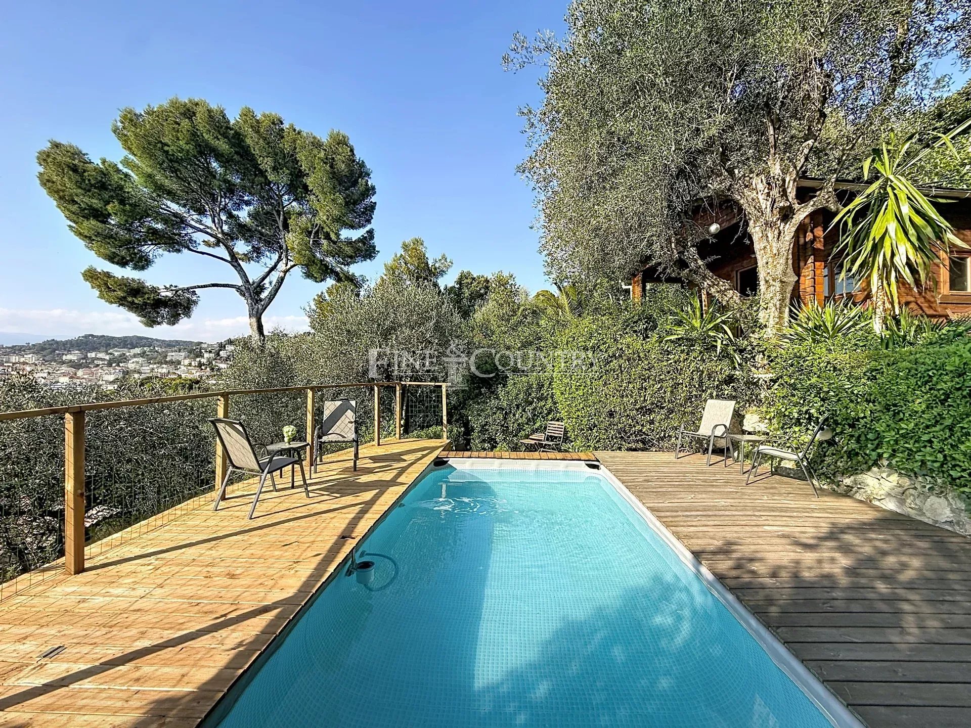 Photo of For sale Villa Cannes a lush oasis