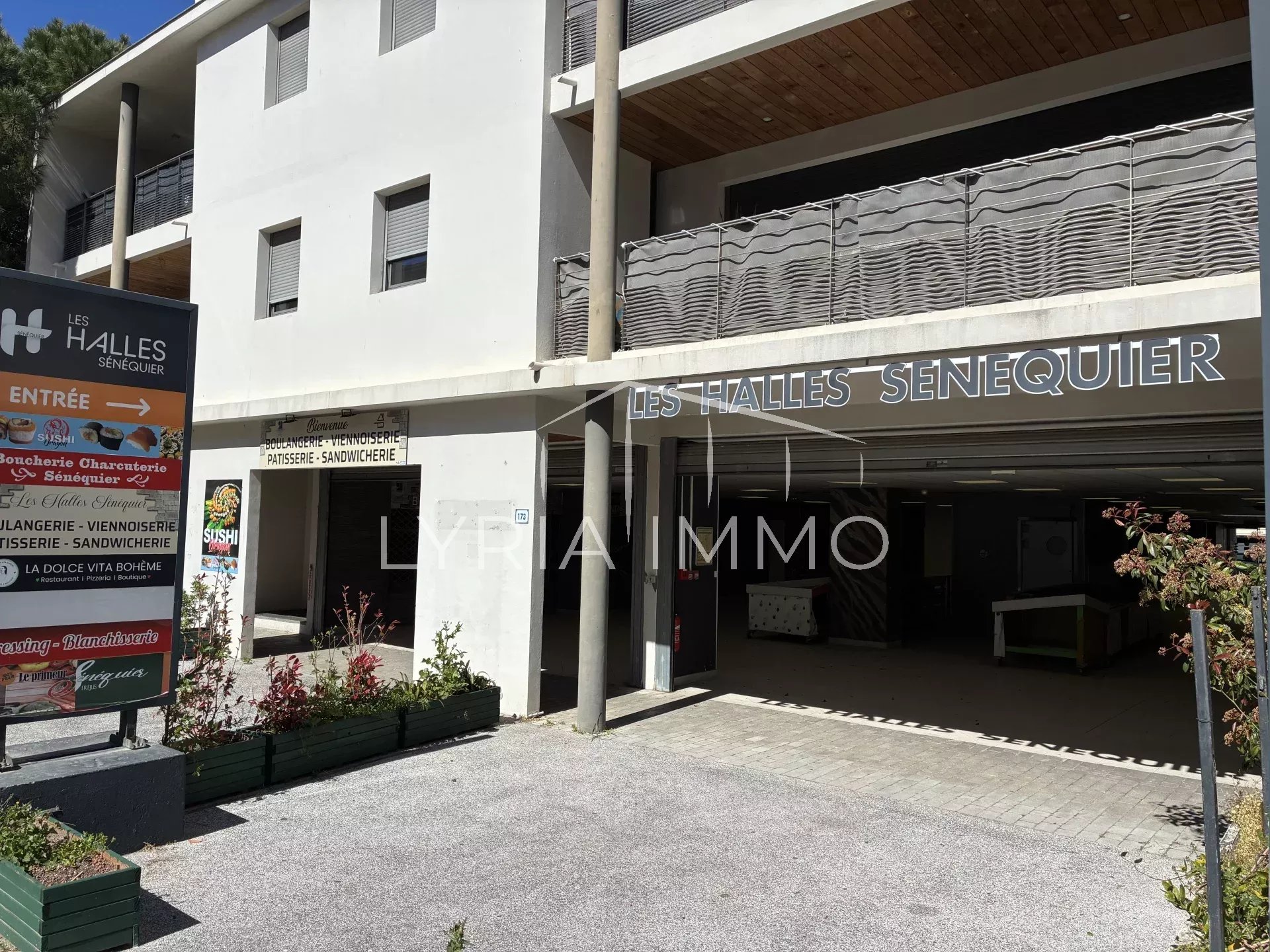 Agence immobilière de 