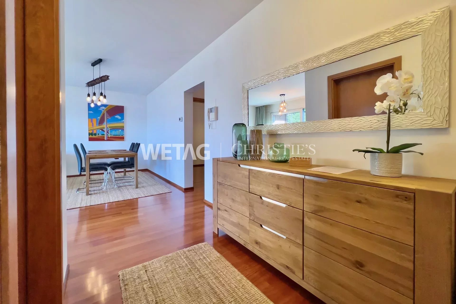 2 Bedroom Apartment/Flat's Image 6