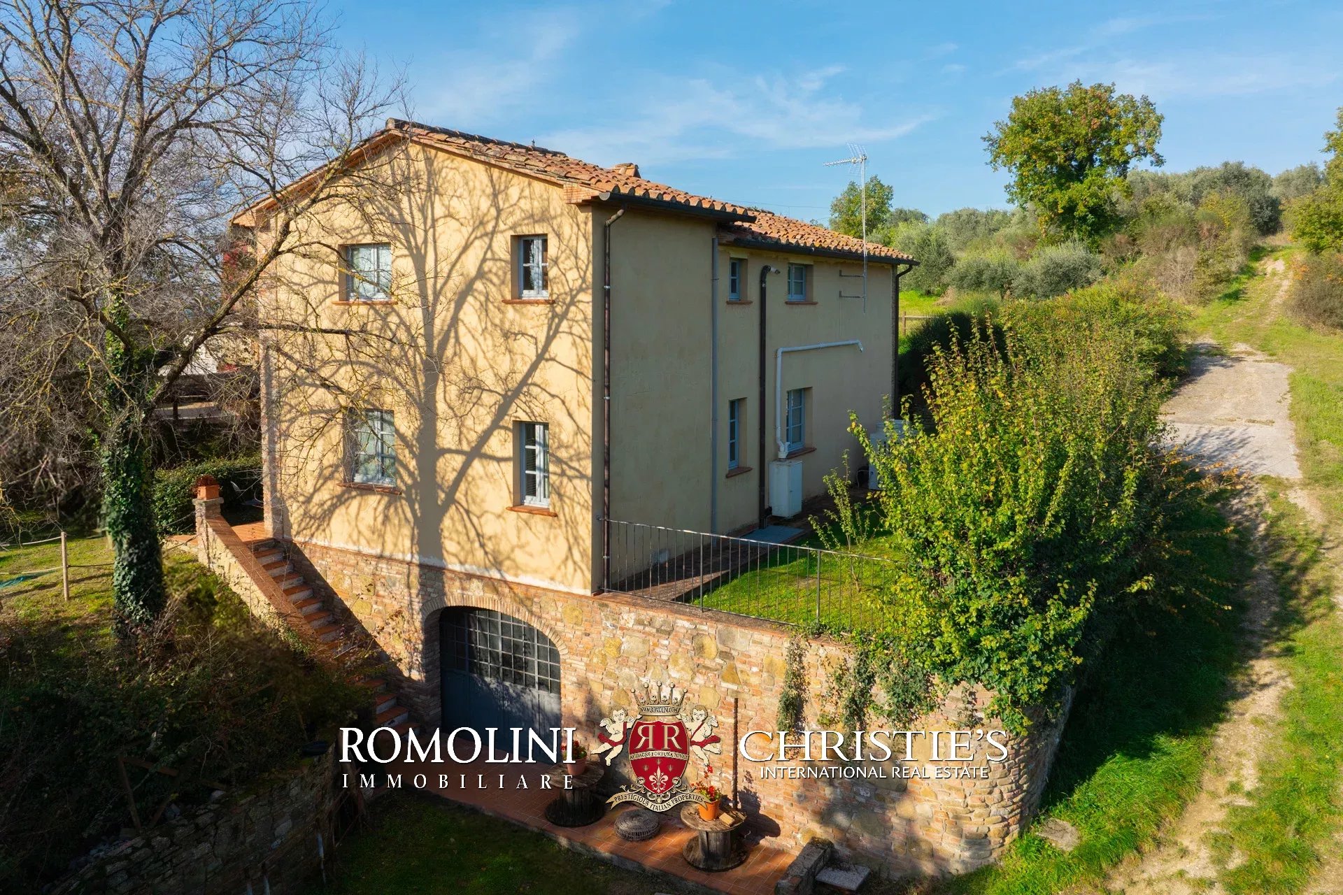 13 Bedroom Villa/Townhouse's Image 56