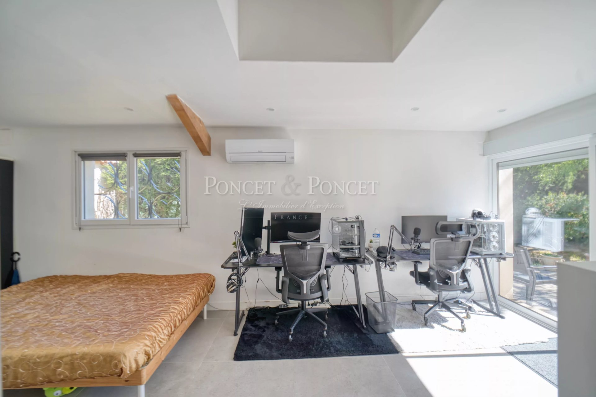 5 Bedroom Villa/Townhouse's Image 17