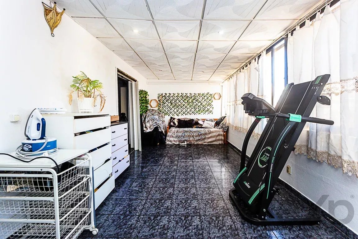 2 Bedroom Apartment in Olhão with Balcony and Covered Terrace | Prime Location 86879591 image 24