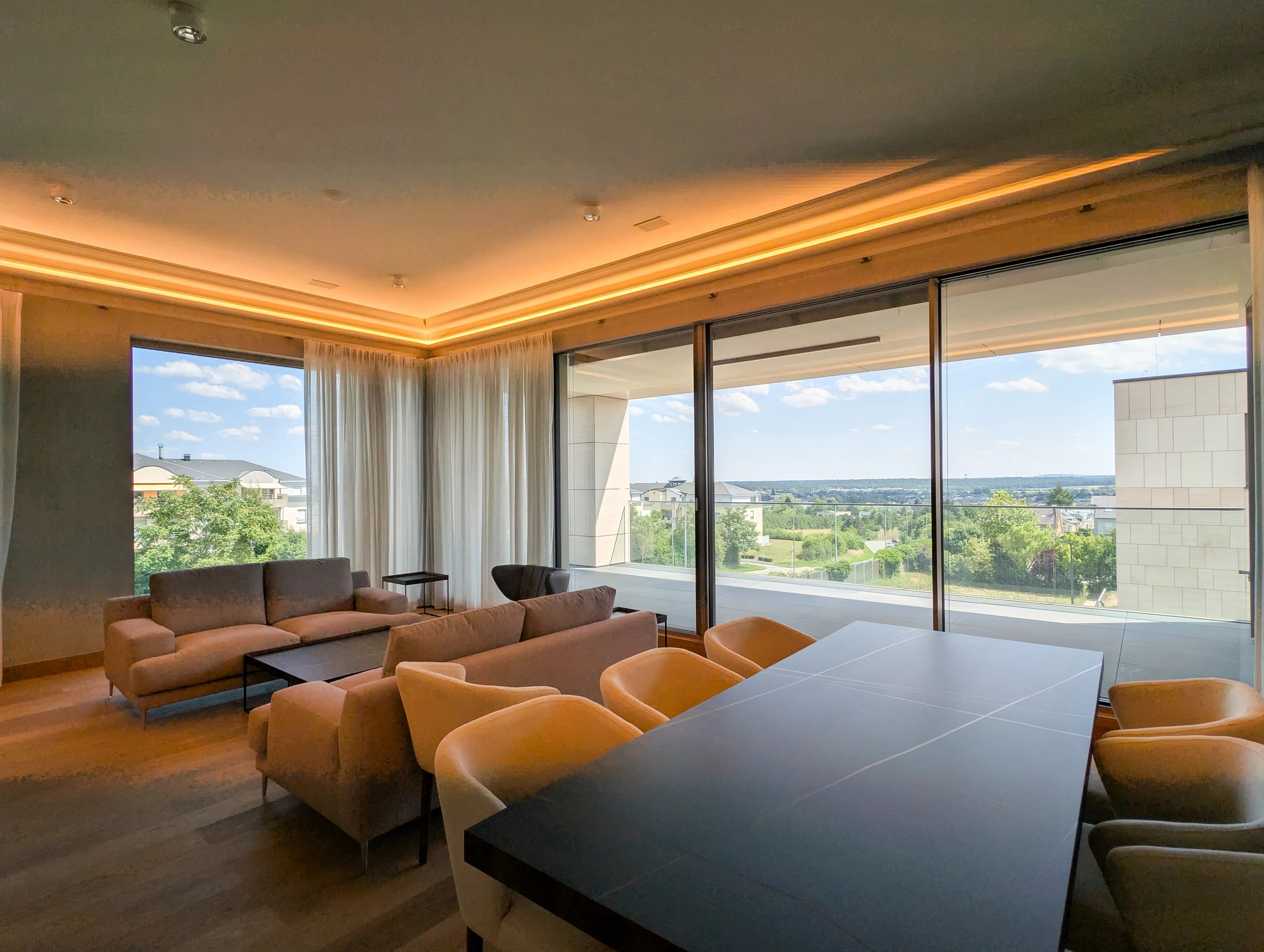 property-featured-image