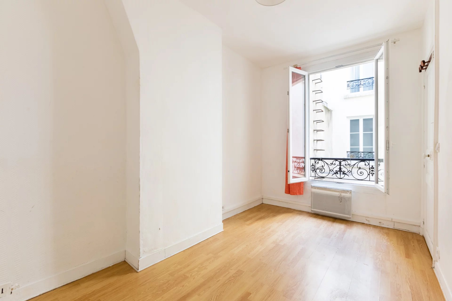 Sale Apartment Paris 3rd Enfants-Rouges