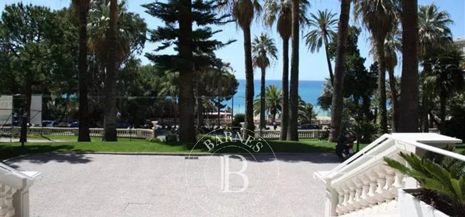 Apart otel Ospedaletti - picture 32